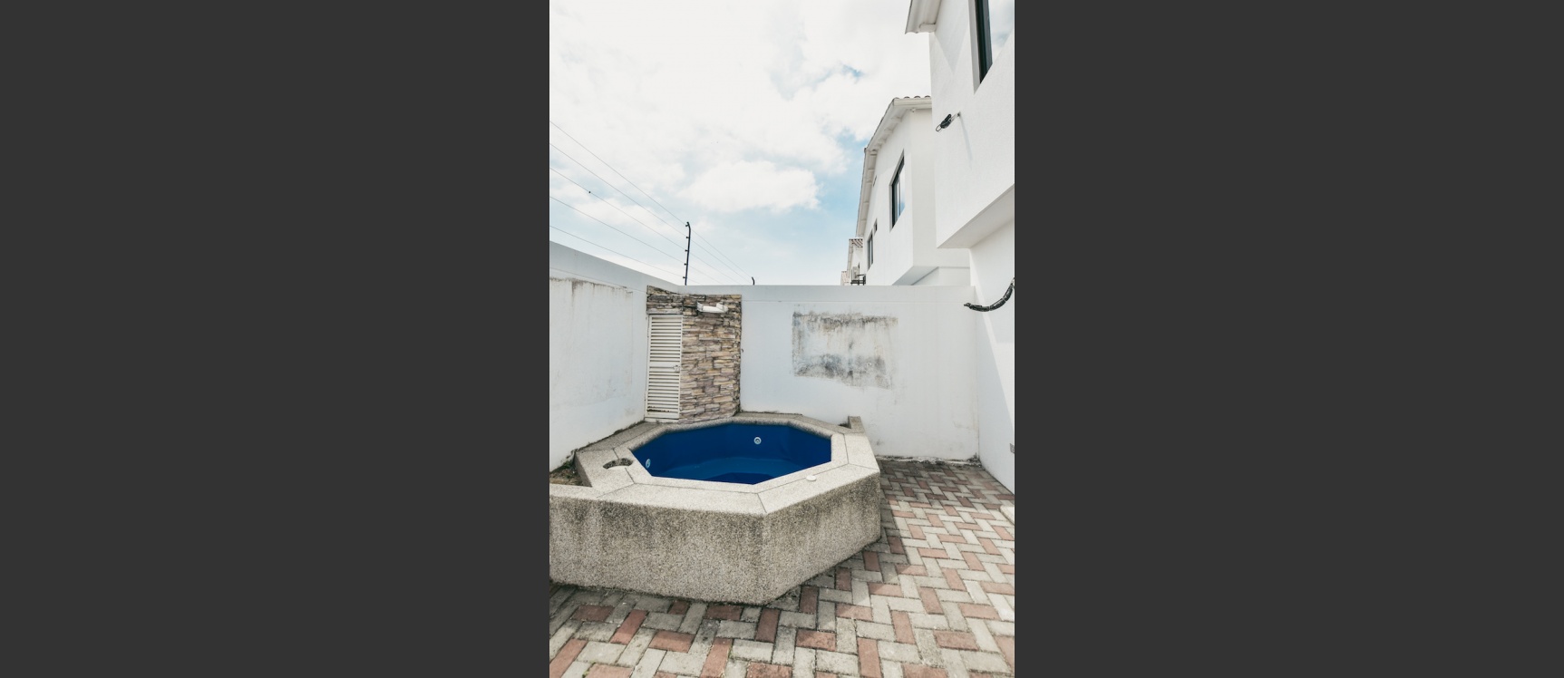 Casa en alquiler en la Urbanización Napoli, Vía Samborondón GeoBienes - Casa en alquiler en la Urbanización Napoli, Vía Samborondón - Plusvalia Guayaquil Casas de venta y alquiler Inmobiliaria Ecuador