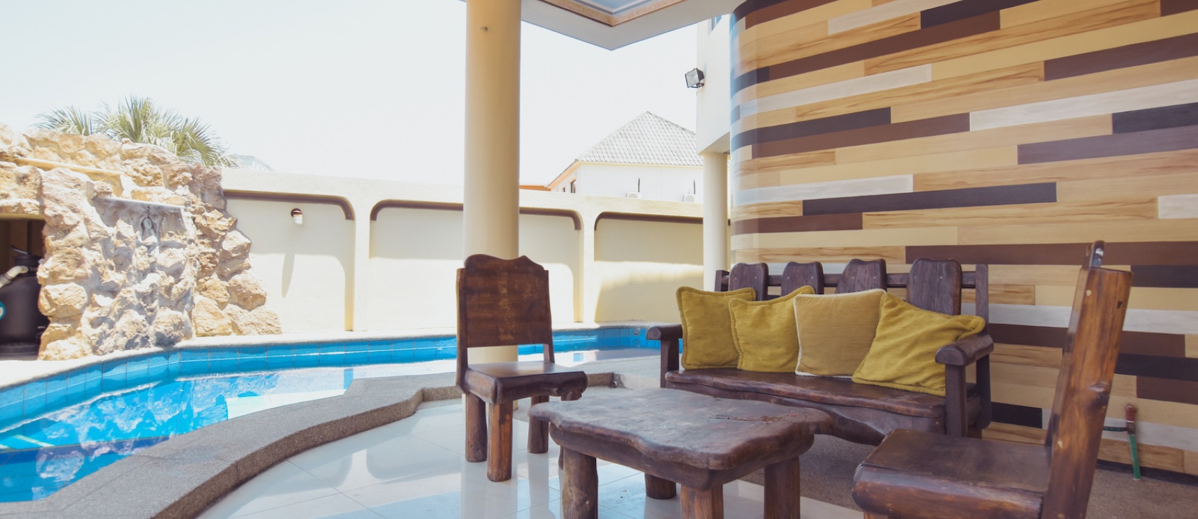 Casa en alquiler en la Urbanización Santa María de Casa Grande, Vía Samborondón GeoBienes - Casa en alquiler en la Urbanización Santa María de Casa Grande, Vía Samborondón - Plusvalia Guayaquil Casas de venta y alquiler Inmobiliaria Ecuador