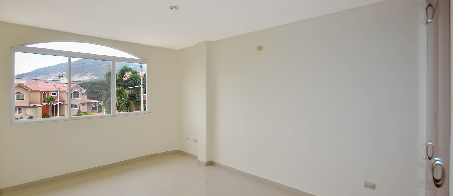 GeoBienes - Casa en alquiler en Portal al Sol Vía a la Costa Guayaquil - Plusvalia Guayaquil Casas de venta y alquiler Inmobiliaria Ecuador