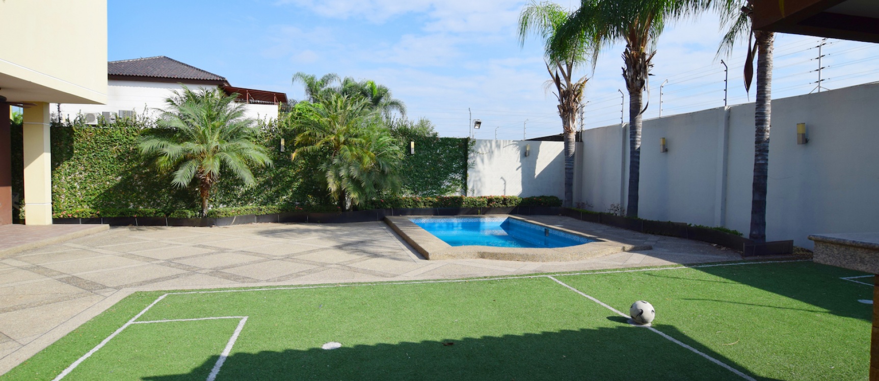 Casa en alquiler en Laguna del Sol, Vía Samborondón GeoBienes - Casa en alquiler en Laguna del Sol, Vía Samborondón - Plusvalia Guayaquil Casas de venta y alquiler Inmobiliaria Ecuador