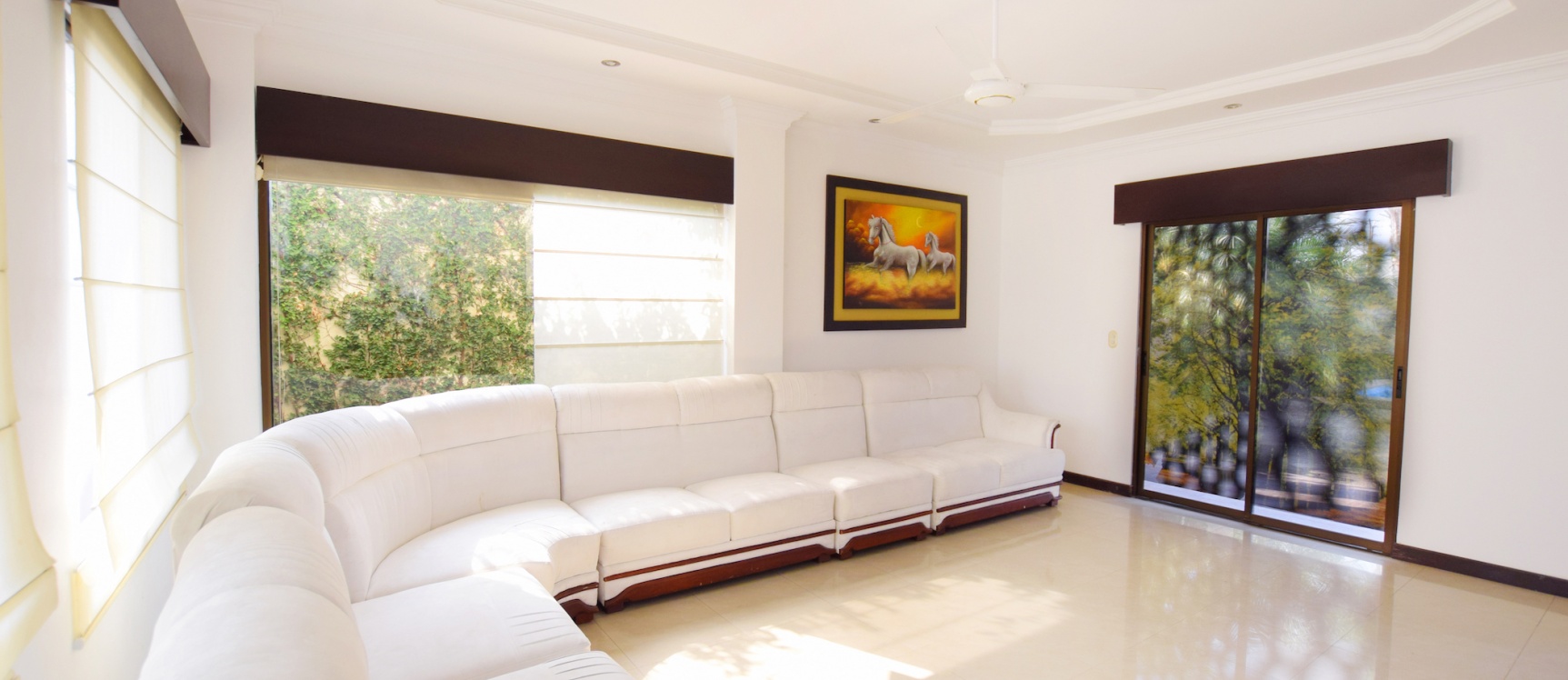 Casa en alquiler en Laguna del Sol, Vía Samborondón GeoBienes - Casa en alquiler en Laguna del Sol, Vía Samborondón - Plusvalia Guayaquil Casas de venta y alquiler Inmobiliaria Ecuador