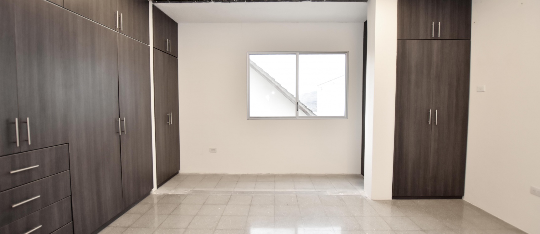 Casa en Alquiler en los Ceibos - Urbanización los Senderos GeoBienes - Casa en Alquiler en los Ceibos - Urbanización los Senderos - Plusvalia Guayaquil Casas de venta y alquiler Inmobiliaria Ecuador