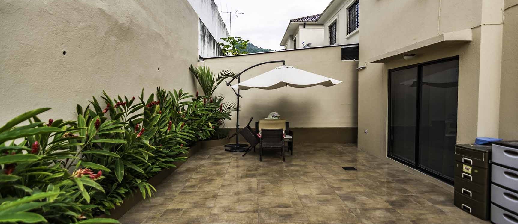 Casa en alquiler en Urb. Bosques de la Costa vía a la Costa GeoBienes - Casa en alquiler en Urb. Bosques de la Costa vía a la Costa - Plusvalia Guayaquil Casas de venta y alquiler Inmobiliaria Ecuador