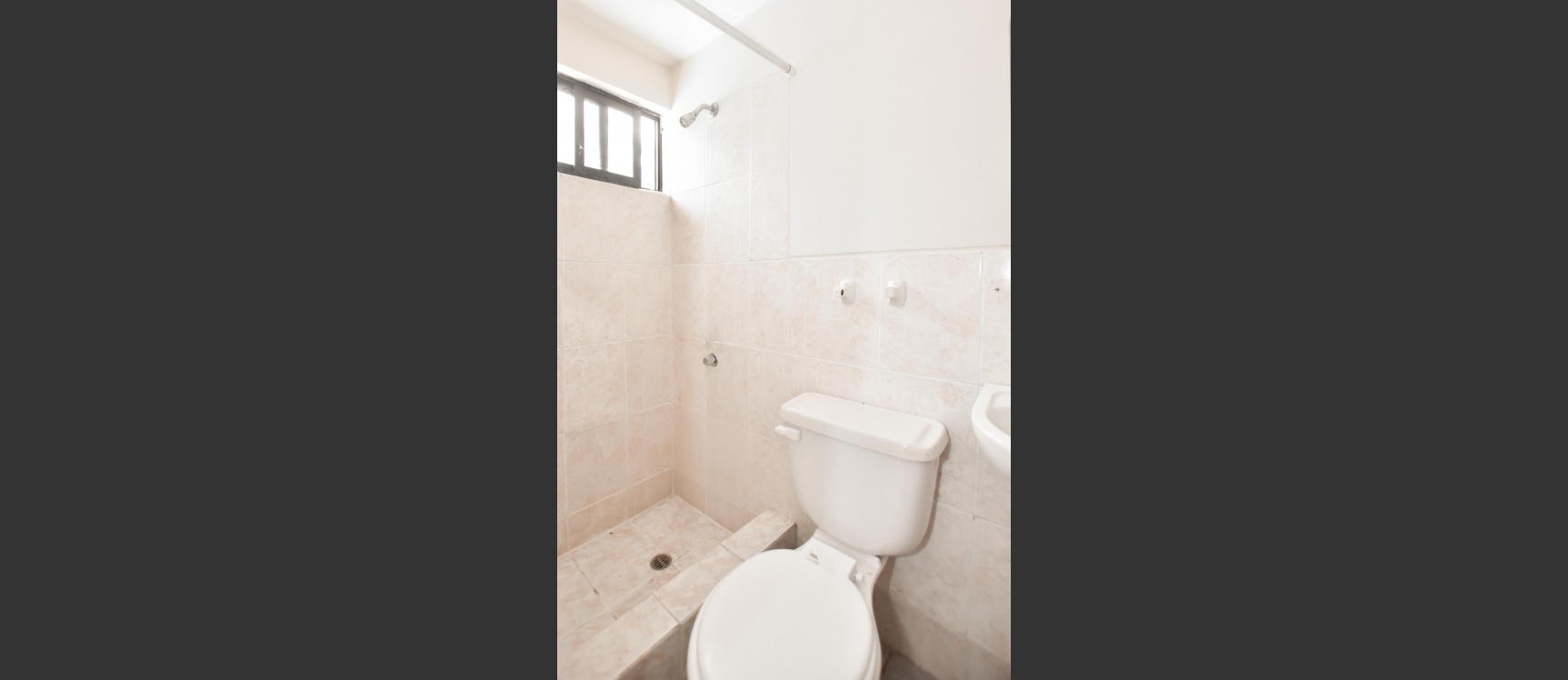 Casa en alquiler en Urb. Camino del Río, Vía Samborondón km3 GeoBienes - Casa en alquiler en Urb. Camino del Río, Vía Samborondón km3 - Plusvalia Guayaquil Casas de venta y alquiler Inmobiliaria Ecuador