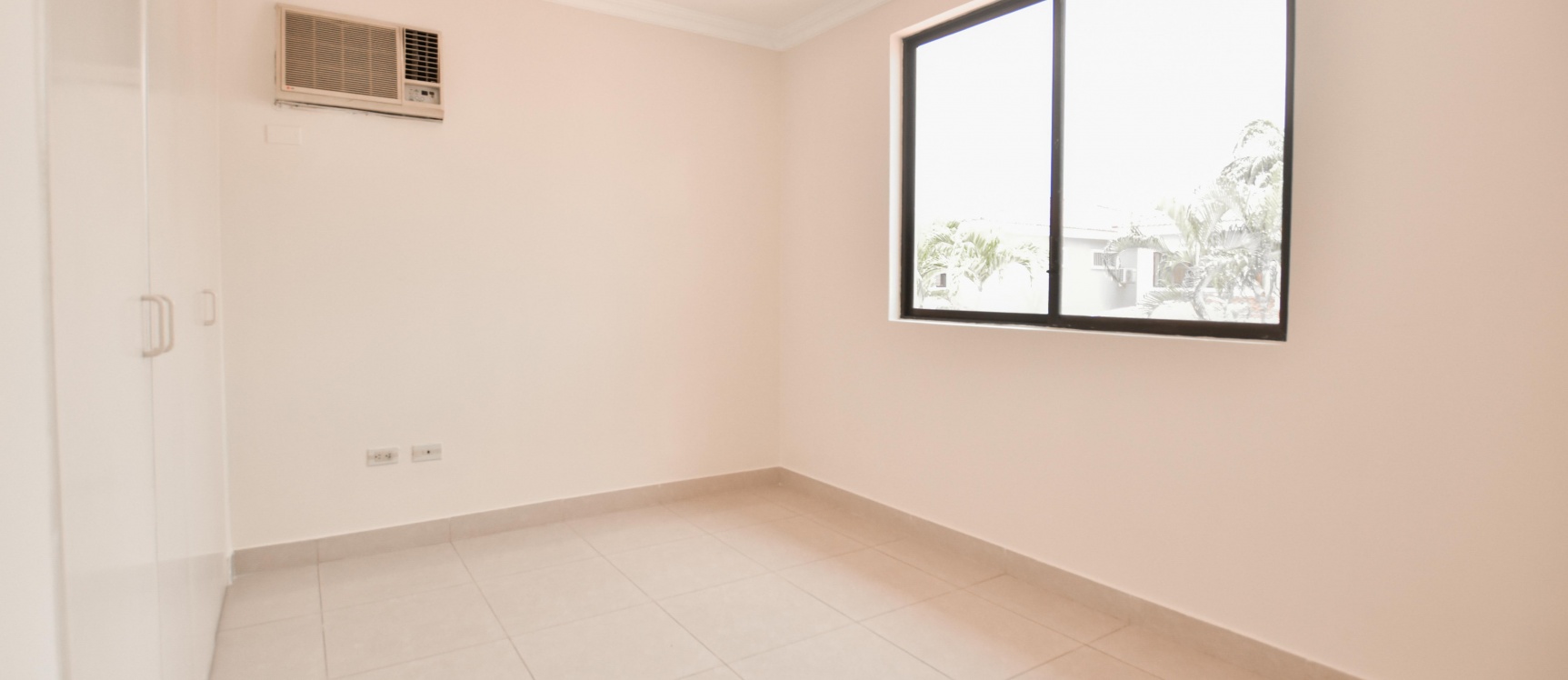 Casa en alquiler en Urb. Camino del Río, Vía Samborondón km3 GeoBienes - Casa en alquiler en Urb. Camino del Río, Vía Samborondón km3 - Plusvalia Guayaquil Casas de venta y alquiler Inmobiliaria Ecuador