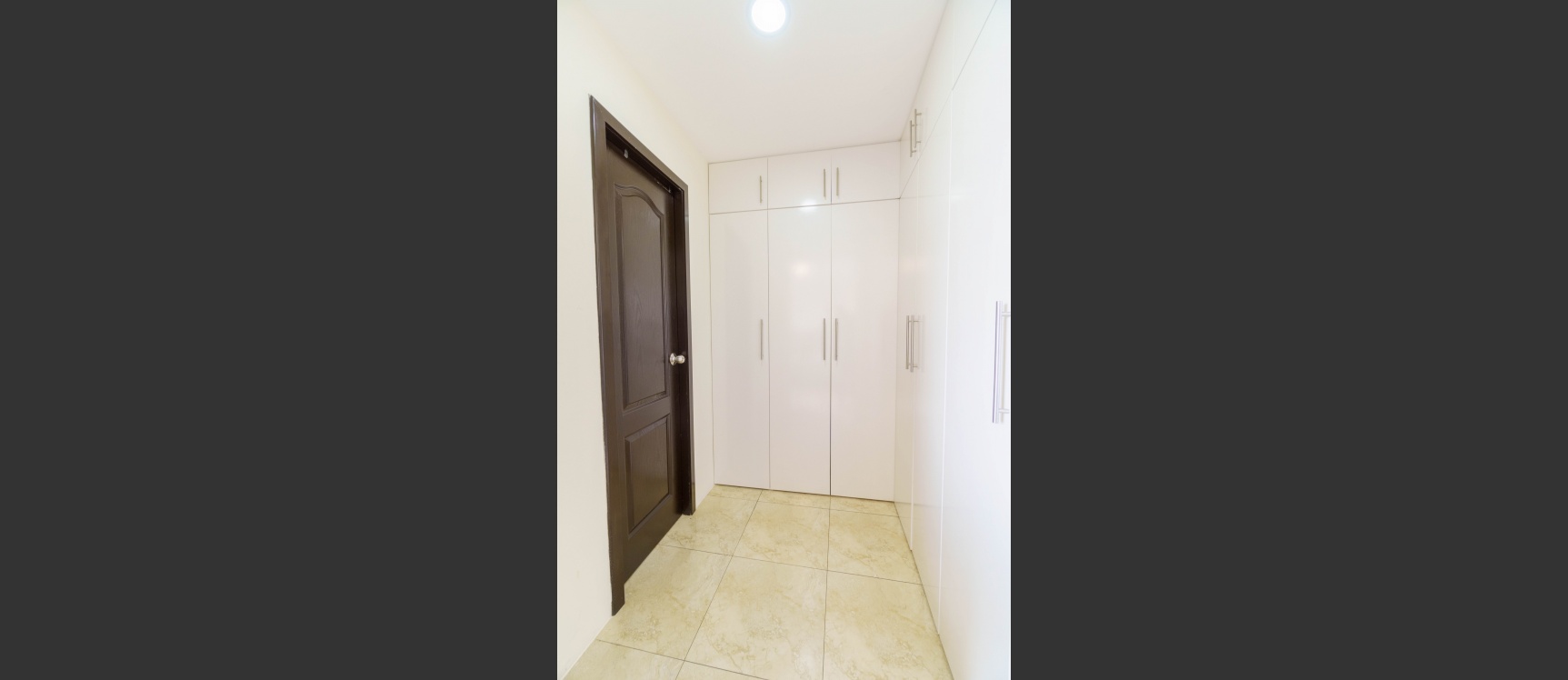 Casa en venta en Urb. Casa Laguna, etapa Paradisa GeoBienes - Casa en venta en Urb. Casa Laguna, Etapa Paradisa - Plusvalia Guayaquil Casas de venta y alquiler Inmobiliaria Ecuador