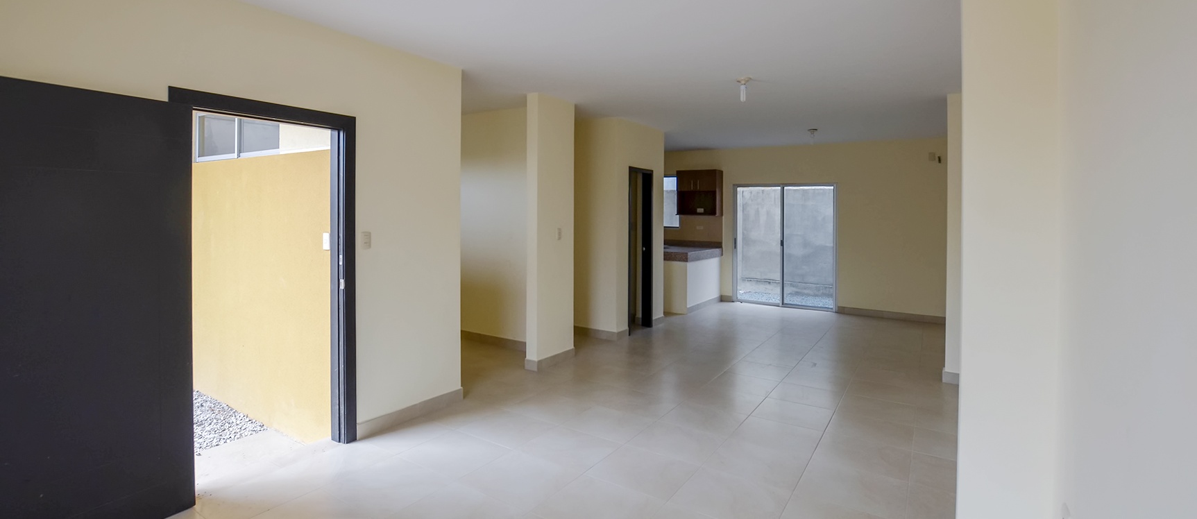 Casa en alquiler en urbanización Arboletta sector Vía a Daule GeoBienes - Casa en alquiler en urbanización Arboletta sector Vía a Daule - Plusvalia Guayaquil Casas de venta y alquiler Inmobiliaria Ecuador