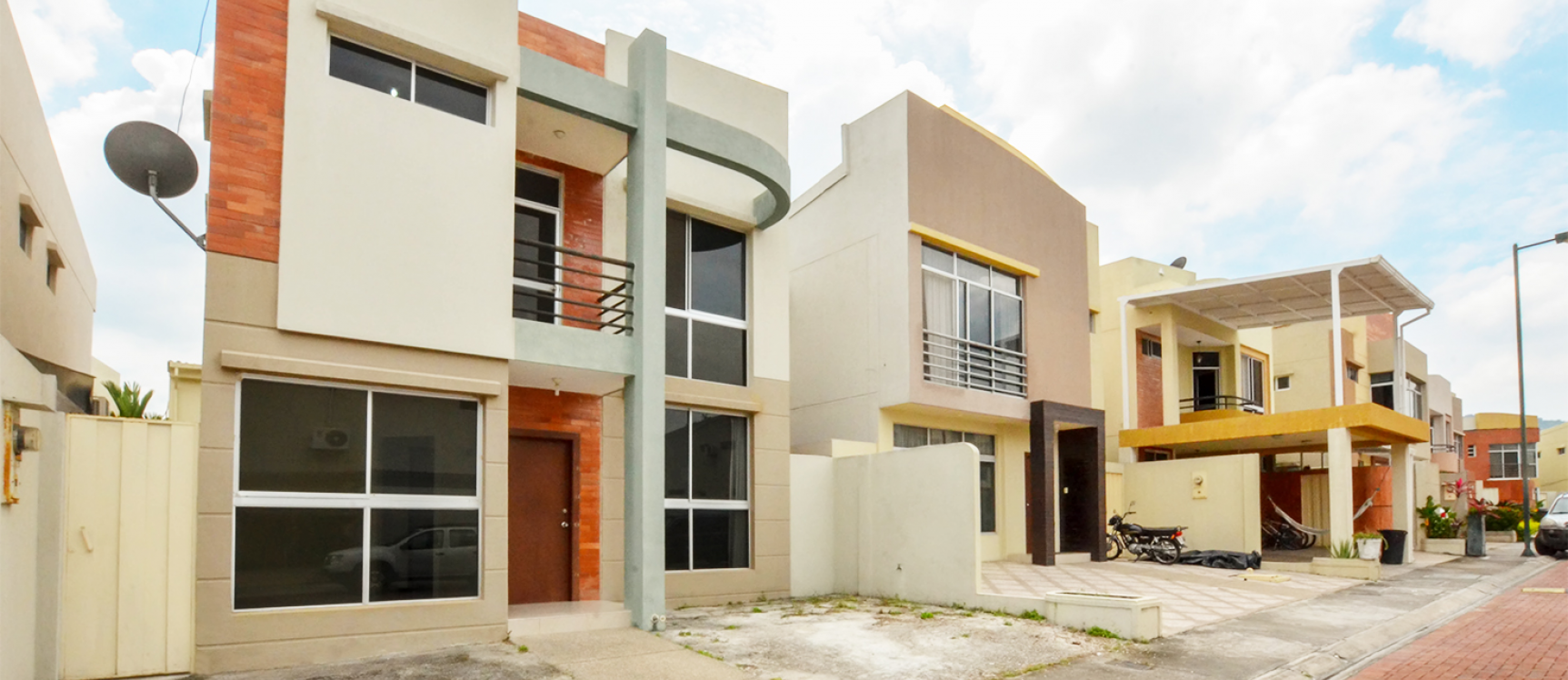 Casa en Alquiler en Urbanización Belo Horizonte sector Vía a la Costa GeoBienes - Casa en Alquiler en Urbanización Belo Horizonte sector Vía a la Costa - Plusvalia Guayaquil Casas de venta y alquiler Inmobiliaria Ecuador