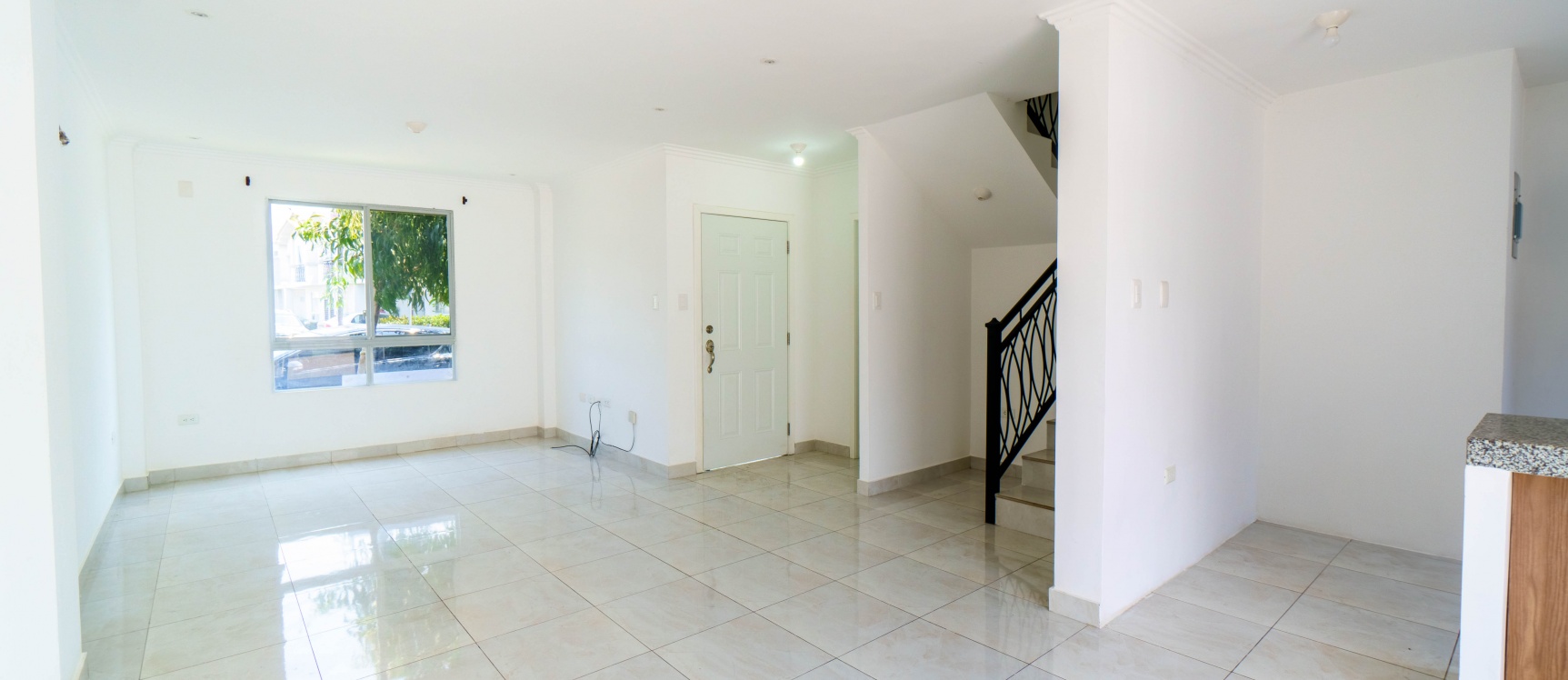 Casa en alquiler en Urbanización Casa Laguna, vía La Aurora. GeoBienes - Casa en alquiler en Urbanización Casa Laguna, vía La Aurora. - Plusvalia Guayaquil Casas de venta y alquiler Inmobiliaria Ecuador