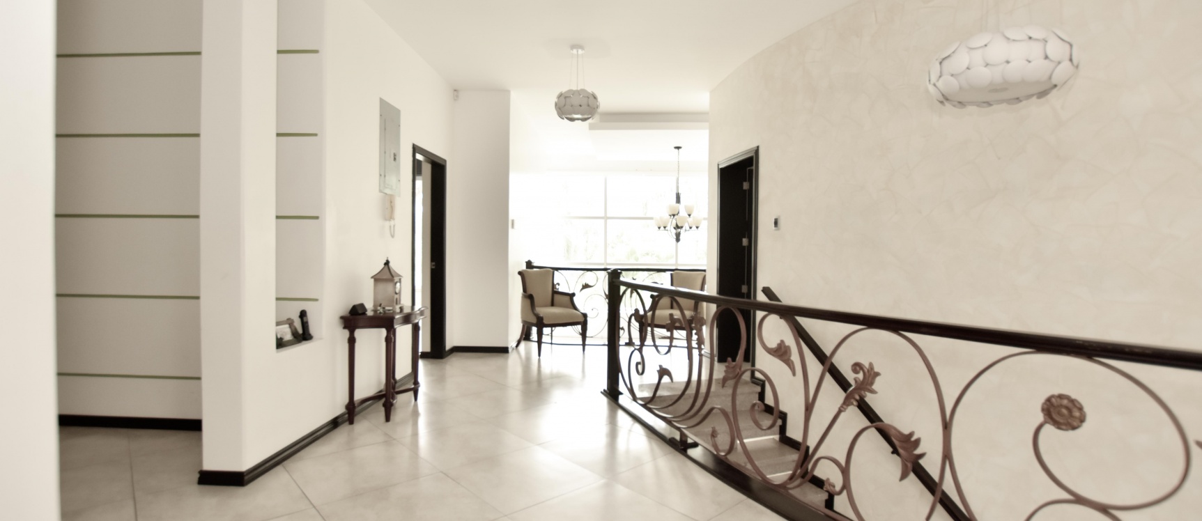GeoBienes - Casa en alquiler en urbanización Laguna del Sol, Samborondón - Plusvalia Guayaquil Casas de venta y alquiler Inmobiliaria Ecuador