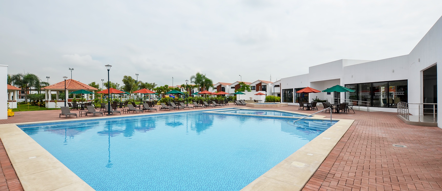 Casa en alquiler en Urbanización Napoli sector Vía a Samborondón GeoBienes - Casa en alquiler en Urbanización Napoli sector Vía a Samborondón - Plusvalia Guayaquil Casas de venta y alquiler Inmobiliaria Ecuador