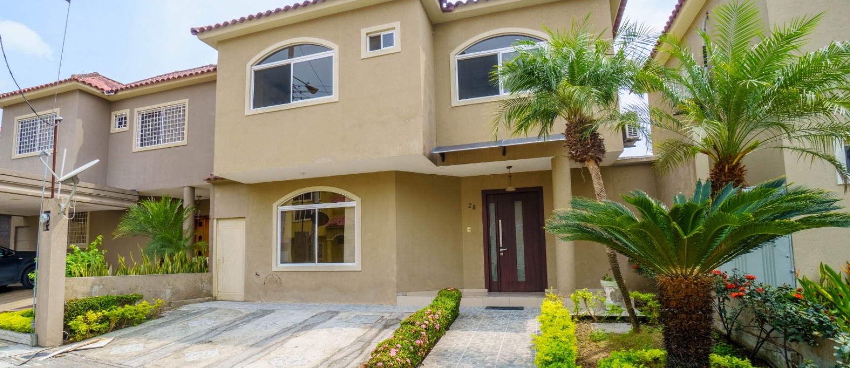 Casa en alquiler en Urbanización Portal al Sol, Vía a la Costa GeoBienes - Casa en alquiler en Urbanización Portal al Sol, Vía a la Costa - Plusvalia Guayaquil Casas de venta y alquiler Inmobiliaria Ecuador