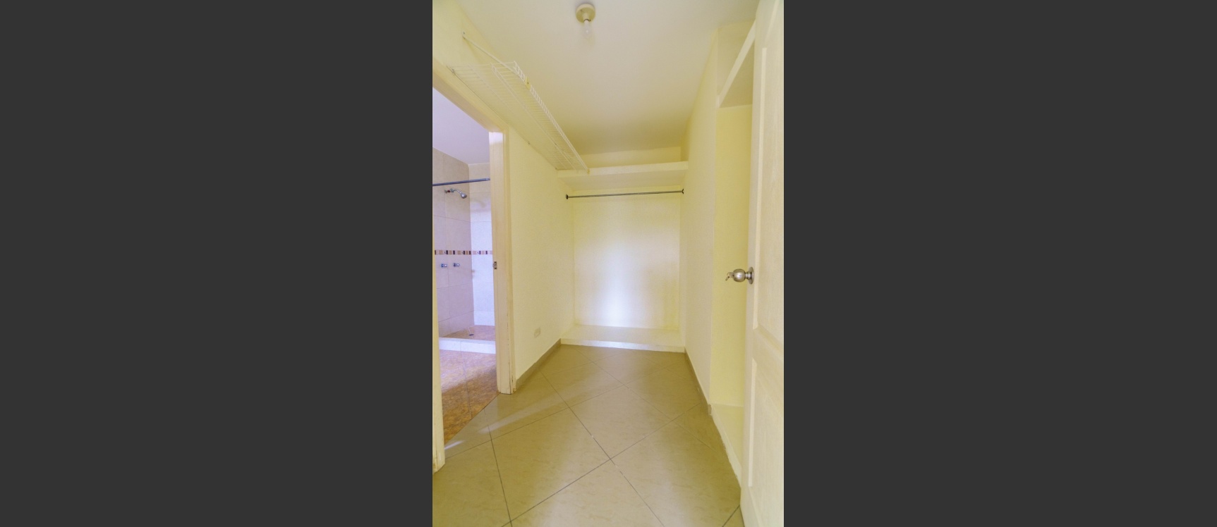 Casa en alquiler en Urbanización Portal al Sol, Vía a la Costa GeoBienes - Casa en alquiler en Urbanización Portal al Sol, Vía a la Costa - Plusvalia Guayaquil Casas de venta y alquiler Inmobiliaria Ecuador