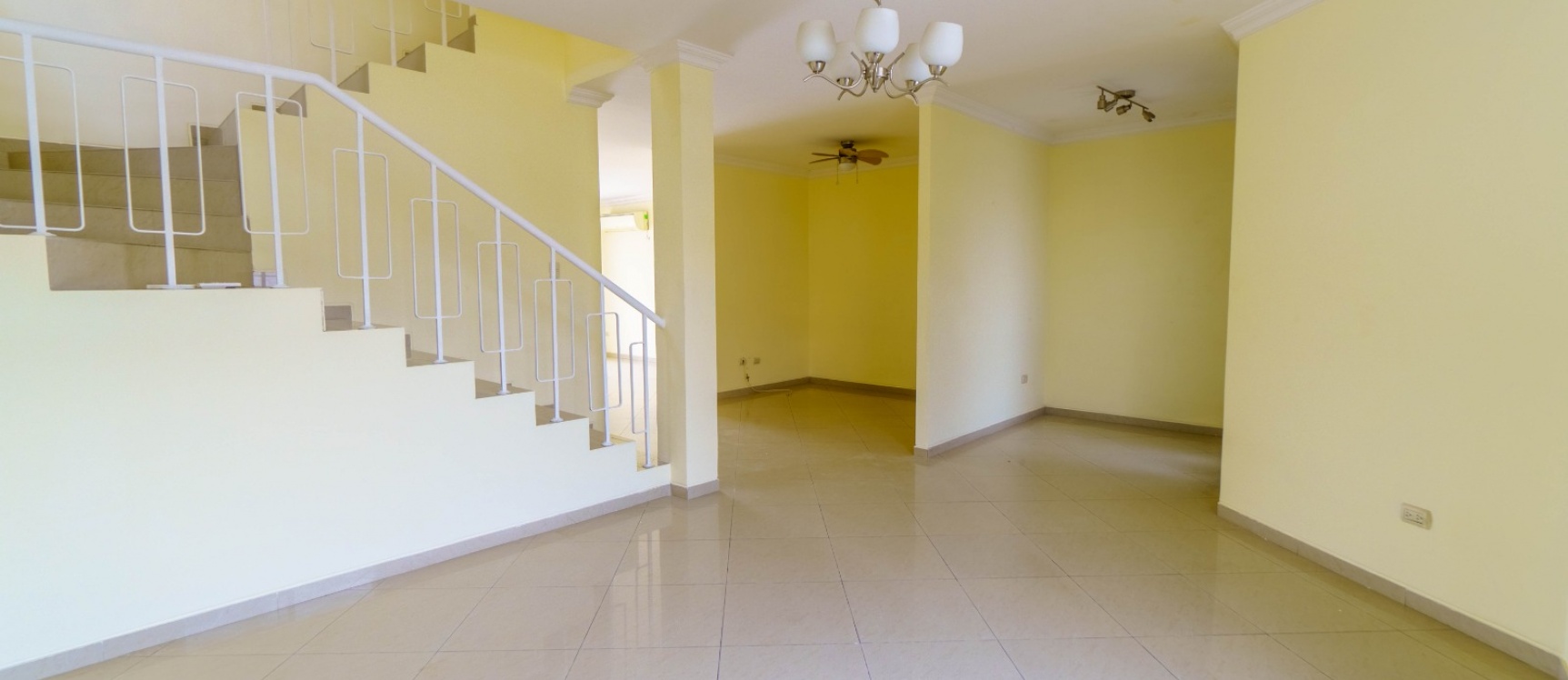 Casa en alquiler en Urbanización Portal al Sol, Vía a la Costa GeoBienes - Casa en alquiler en Urbanización Portal al Sol, Vía a la Costa - Plusvalia Guayaquil Casas de venta y alquiler Inmobiliaria Ecuador