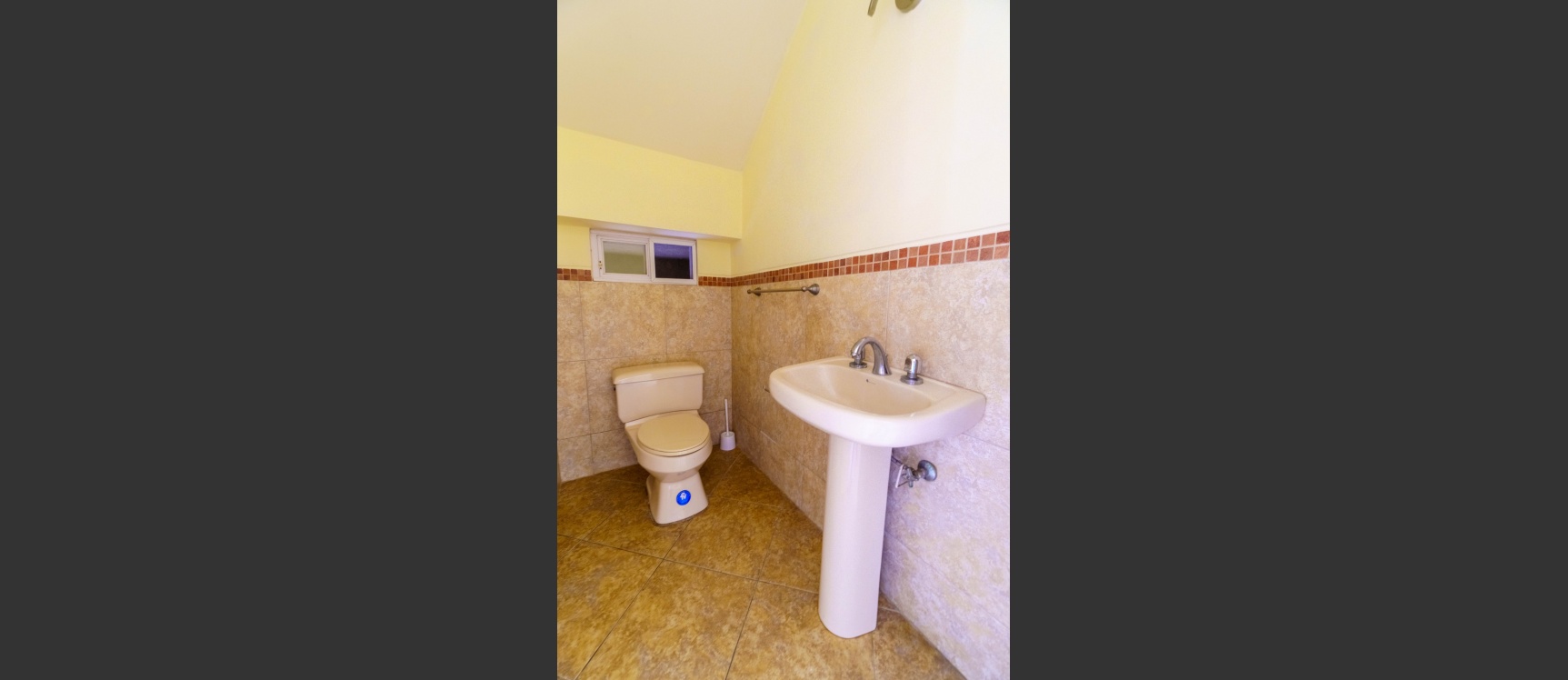 Casa en alquiler en Urbanización Portal al Sol, Vía a la Costa GeoBienes - Casa en alquiler en Urbanización Portal al Sol, Vía a la Costa - Plusvalia Guayaquil Casas de venta y alquiler Inmobiliaria Ecuador