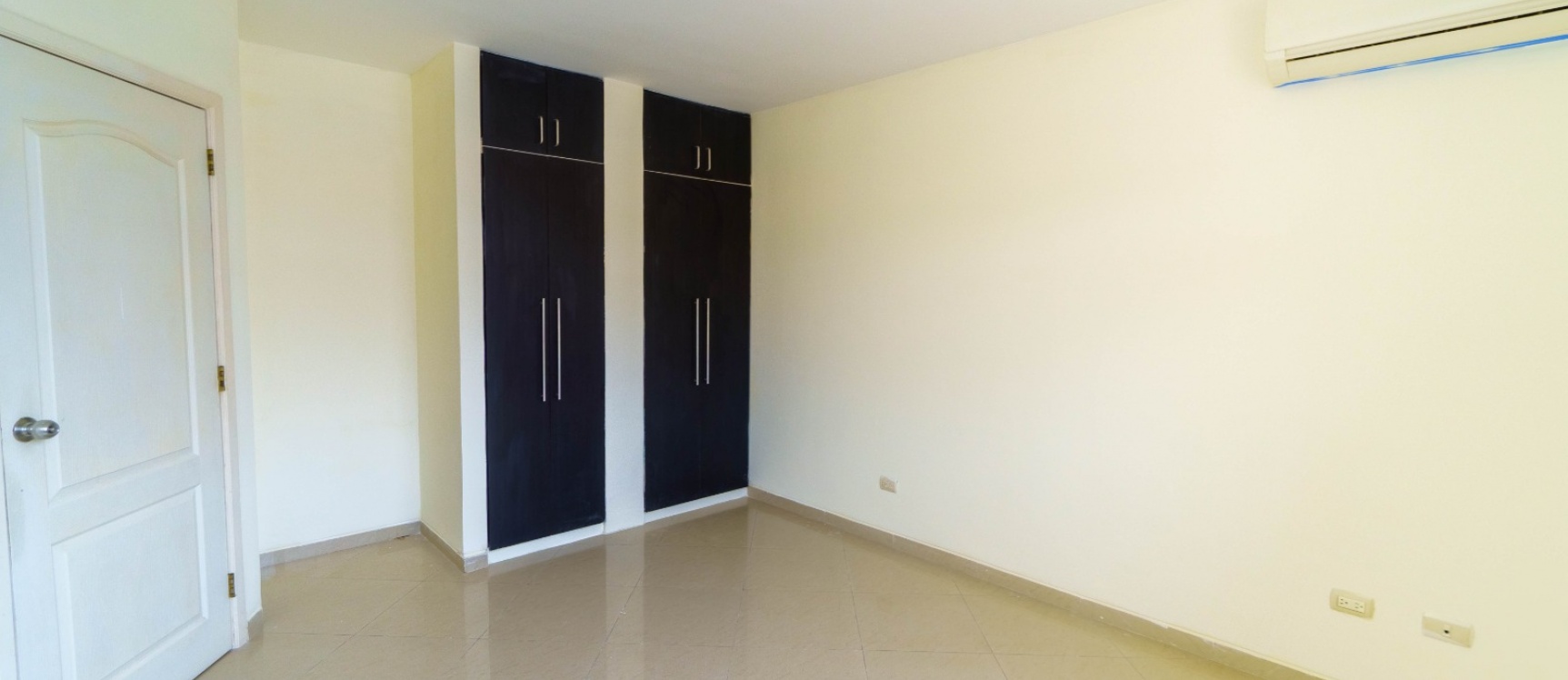 Casa en alquiler en Urbanización Portal al Sol, Vía a la Costa GeoBienes - Casa en alquiler en Urbanización Portal al Sol, Vía a la Costa - Plusvalia Guayaquil Casas de venta y alquiler Inmobiliaria Ecuador
