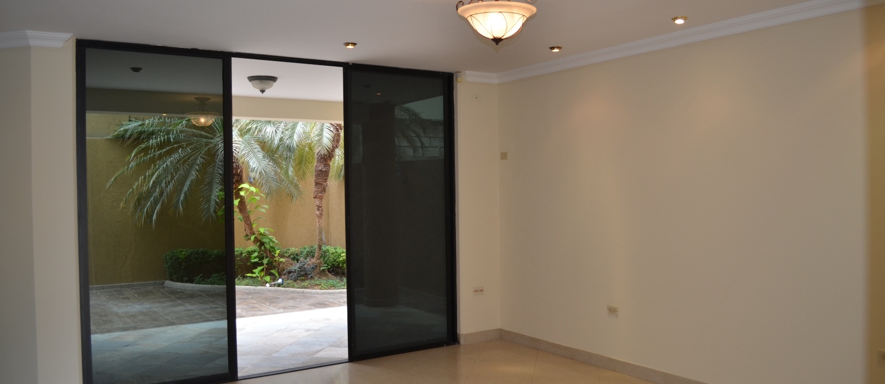 Casa en alquiler en urbanización Puerto Azul Via a la costa GeoBienes - Casa en alquiler en urbanización Puerto Azul Via a la costa - Plusvalia Guayaquil Casas de venta y alquiler Inmobiliaria Ecuador