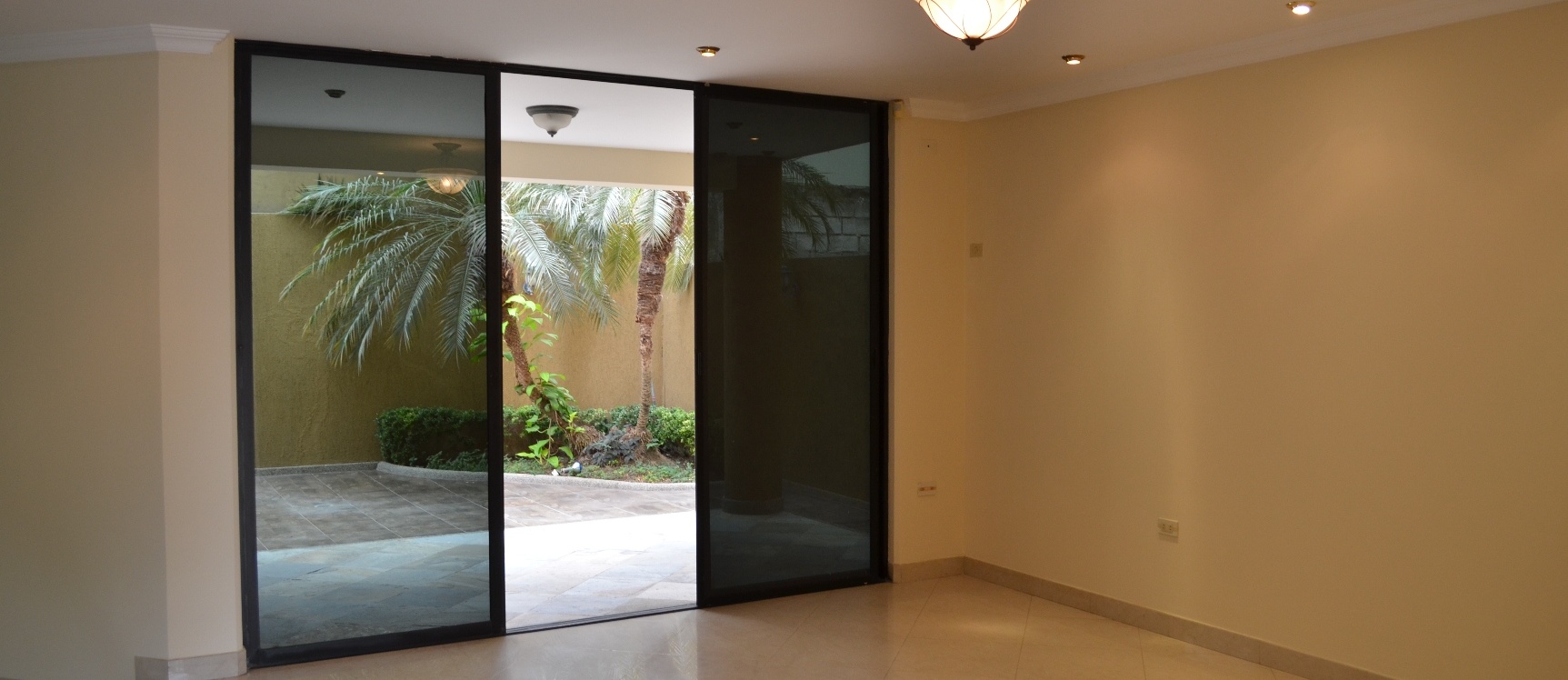 Casa en alquiler en urbanización Puerto Azul Via a la costa GeoBienes - Casa en alquiler en urbanización Puerto Azul Via a la costa - Plusvalia Guayaquil Casas de venta y alquiler Inmobiliaria Ecuador