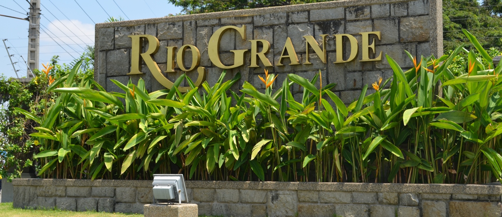 Casa en alquiler en urbanización Rio Grande - Samborondon GeoBienes - Casa en alquiler en urbanización Rio Grande - Samborondon - Plusvalia Guayaquil Casas de venta y alquiler Inmobiliaria Ecuador