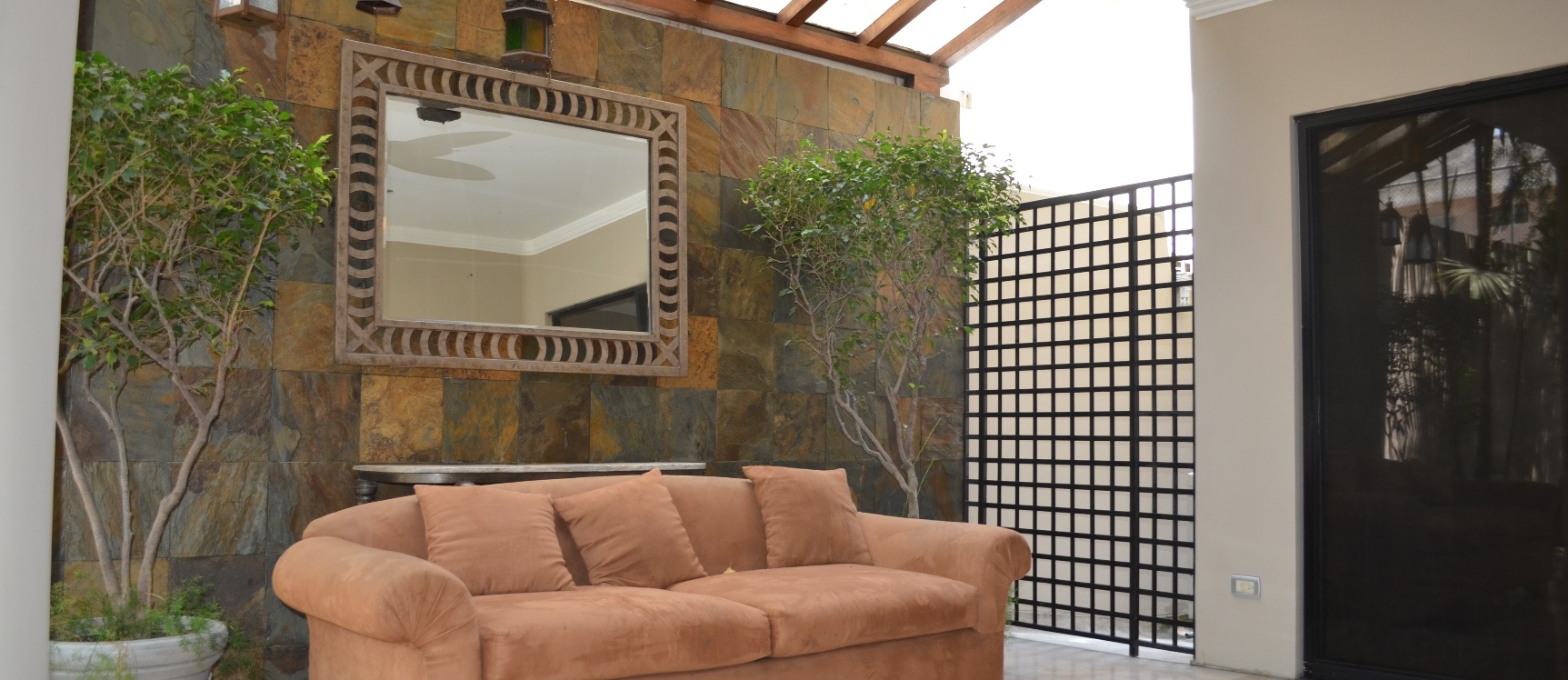 Casa en alquiler en urbanización Rio Grande - Samborondon GeoBienes - Casa en alquiler en urbanización Rio Grande - Samborondon - Plusvalia Guayaquil Casas de venta y alquiler Inmobiliaria Ecuador