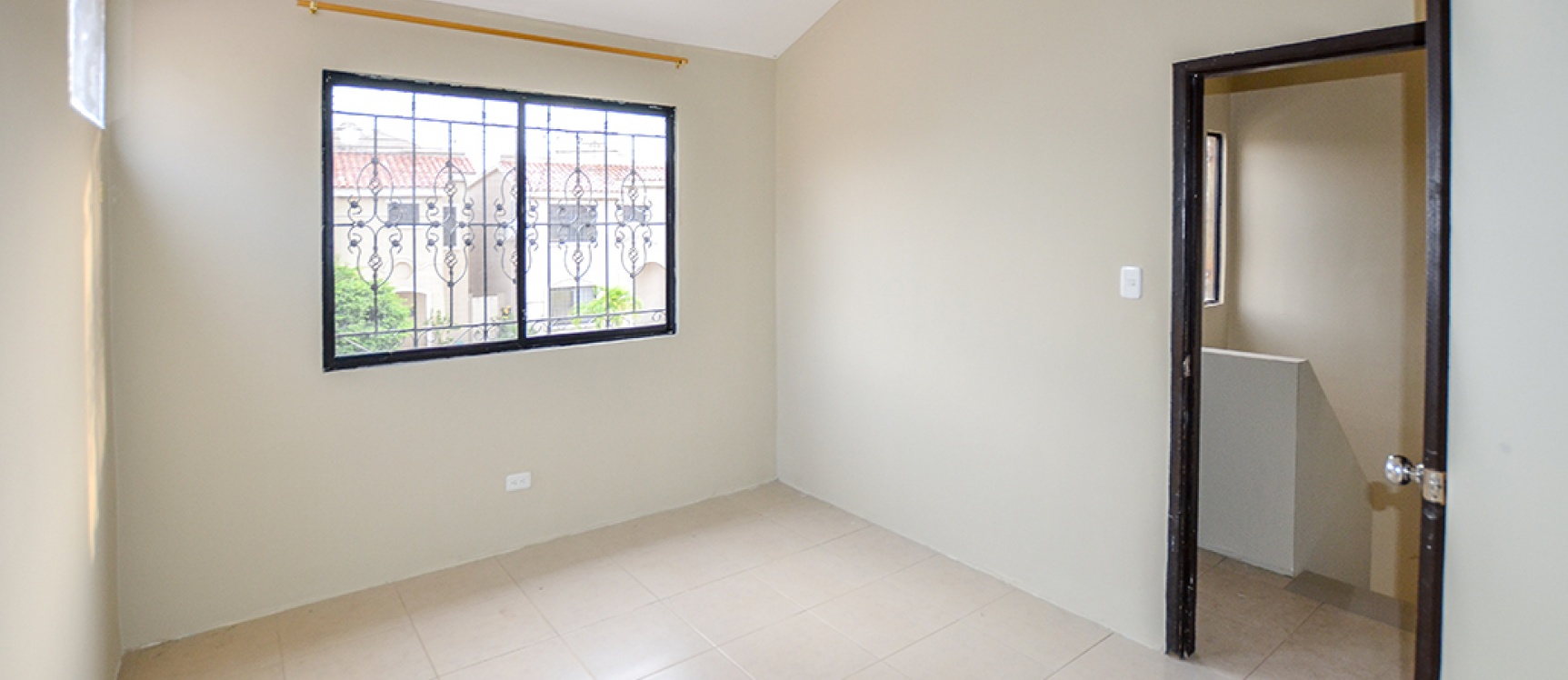 Casa en Alquiler en Urbanización San Antonio sector Vía Salitre GeoBienes - Casa en Alquiler en Urbanización San Antonio sector Vía Salitre - Plusvalia Guayaquil Casas de venta y alquiler Inmobiliaria Ecuador