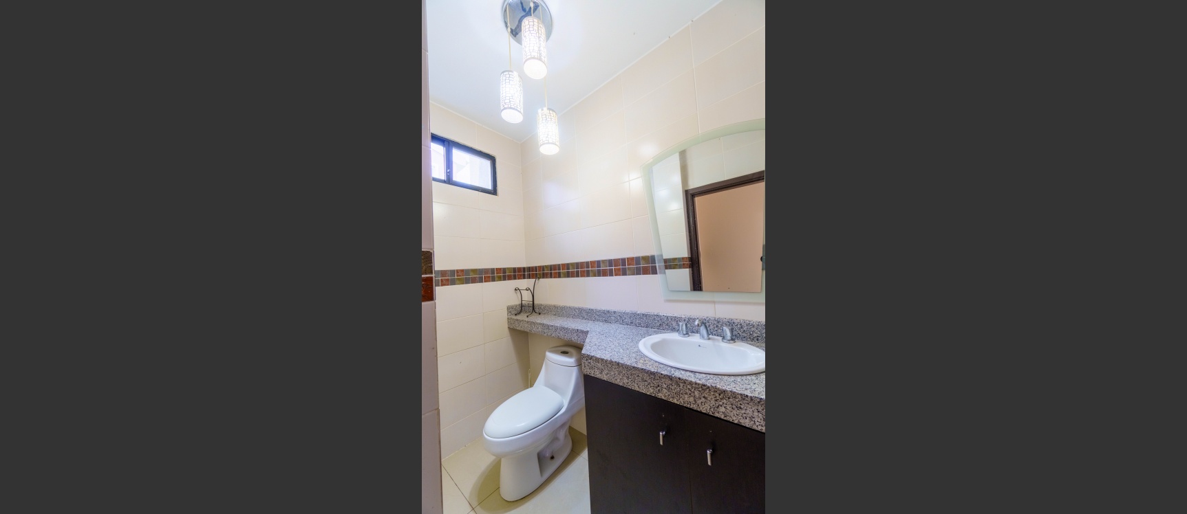 Casa en alquiler en Urbanización San Sebastián, Vía la Aurora GeoBienes - Casa en alquiler en Urbanización San Sebastián, Vía la Aurora - Plusvalia Guayaquil Casas de venta y alquiler Inmobiliaria Ecuador
