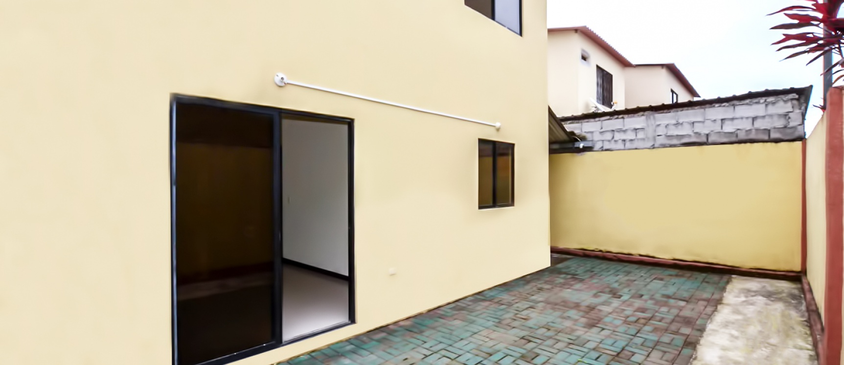 Casa en Alquiler en Urbanización Villa Club etp. Floral sector Vía Samborondón GeoBienes - Casa en Alquiler en Urbanización Villa Club etp. Floral sector Vía Samborondón - Plusvalia Guayaquil Casas de venta y alquiler Inmobiliaria Ecuador