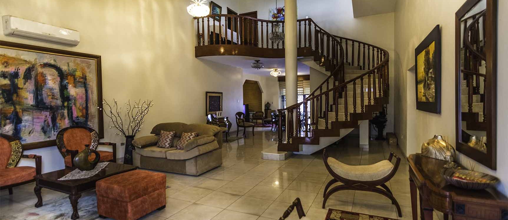 Casa en Alquiler en Urdesa, calle Cedros Norte de Guayaquil GeoBienes - Casa en Alquiler en Urdesa, calle Cedros Norte de Guayaquil - Plusvalia Guayaquil Casas de venta y alquiler Inmobiliaria Ecuador