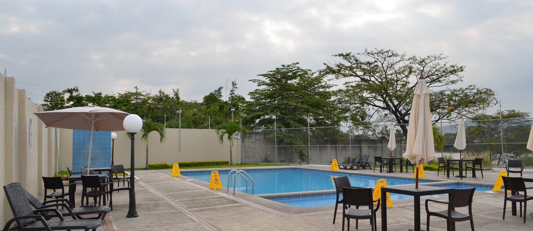 Casa en Alquiler Metrópolis II Autopista Terminal Terrestre Pascuales GeoBienes - Casa en Alquiler Metrópolis II Autopista Terminal Terrestre Pascuales - Plusvalia Guayaquil Casas de venta y alquiler Inmobiliaria Ecuador