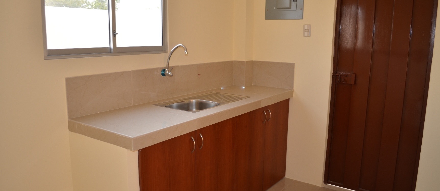Casa en Alquiler Metrópolis II Autopista Terminal Terrestre Pascuales GeoBienes - Casa en Alquiler Metrópolis II Autopista Terminal Terrestre Pascuales - Plusvalia Guayaquil Casas de venta y alquiler Inmobiliaria Ecuador