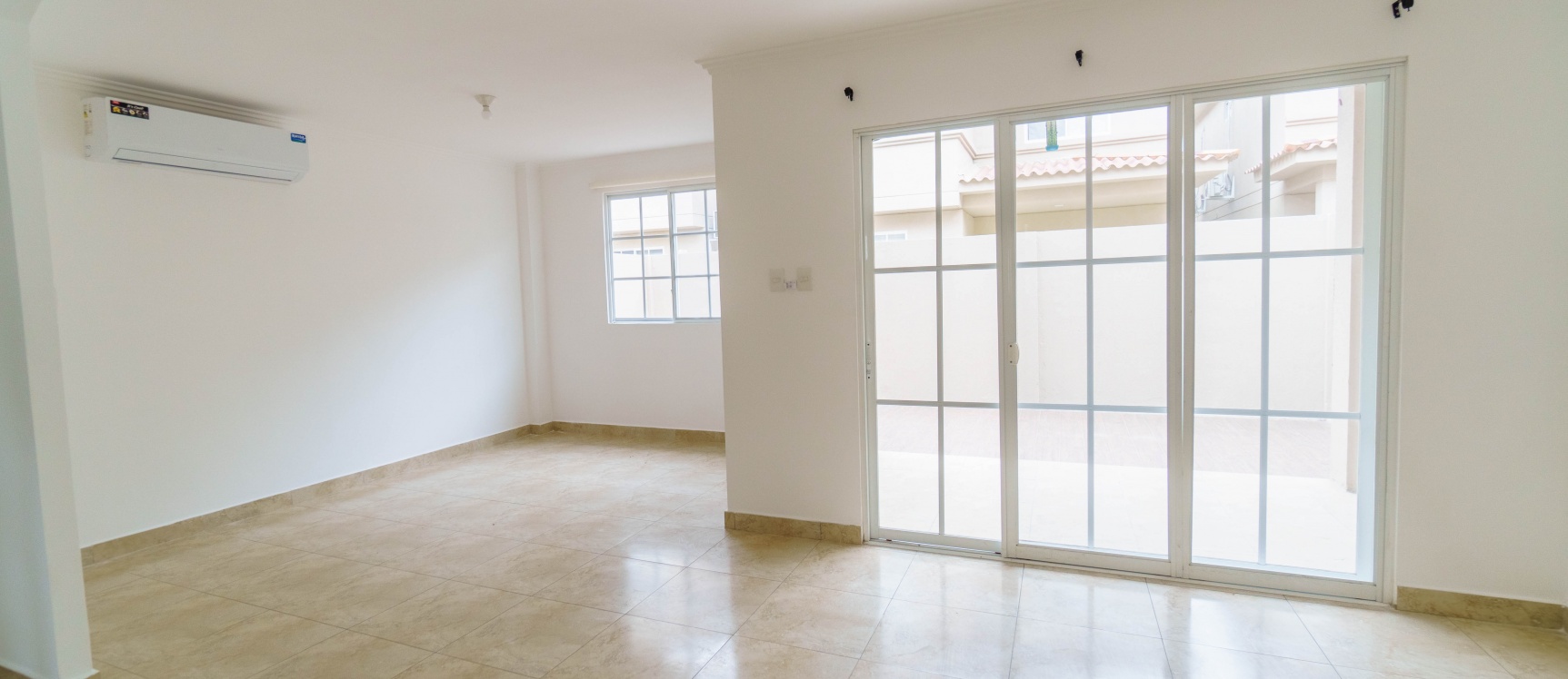 Casa en alquiler ubicada en Casa Laguna, Av. Febres Cordero. GeoBienes - Casa en alquiler ubicada en Casa Laguna, Av. Febres Cordero. - Plusvalia Guayaquil Casas de venta y alquiler Inmobiliaria Ecuador