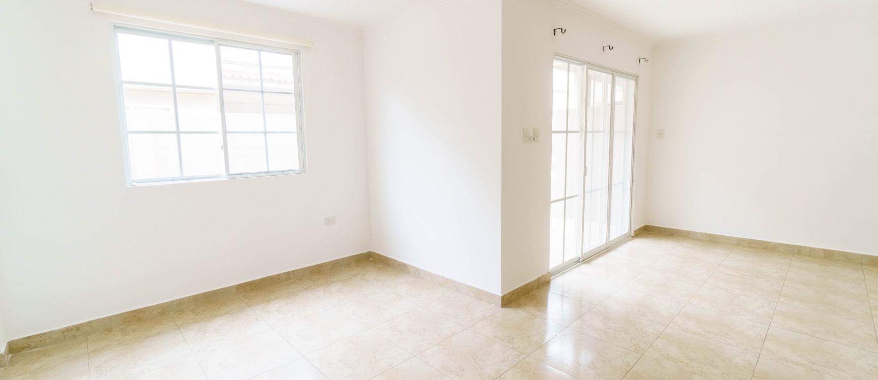 Casa en alquiler ubicada en Casa Laguna, Av. Febres Cordero. GeoBienes - Casa en alquiler ubicada en Casa Laguna, Av. Febres Cordero. - Plusvalia Guayaquil Casas de venta y alquiler Inmobiliaria Ecuador