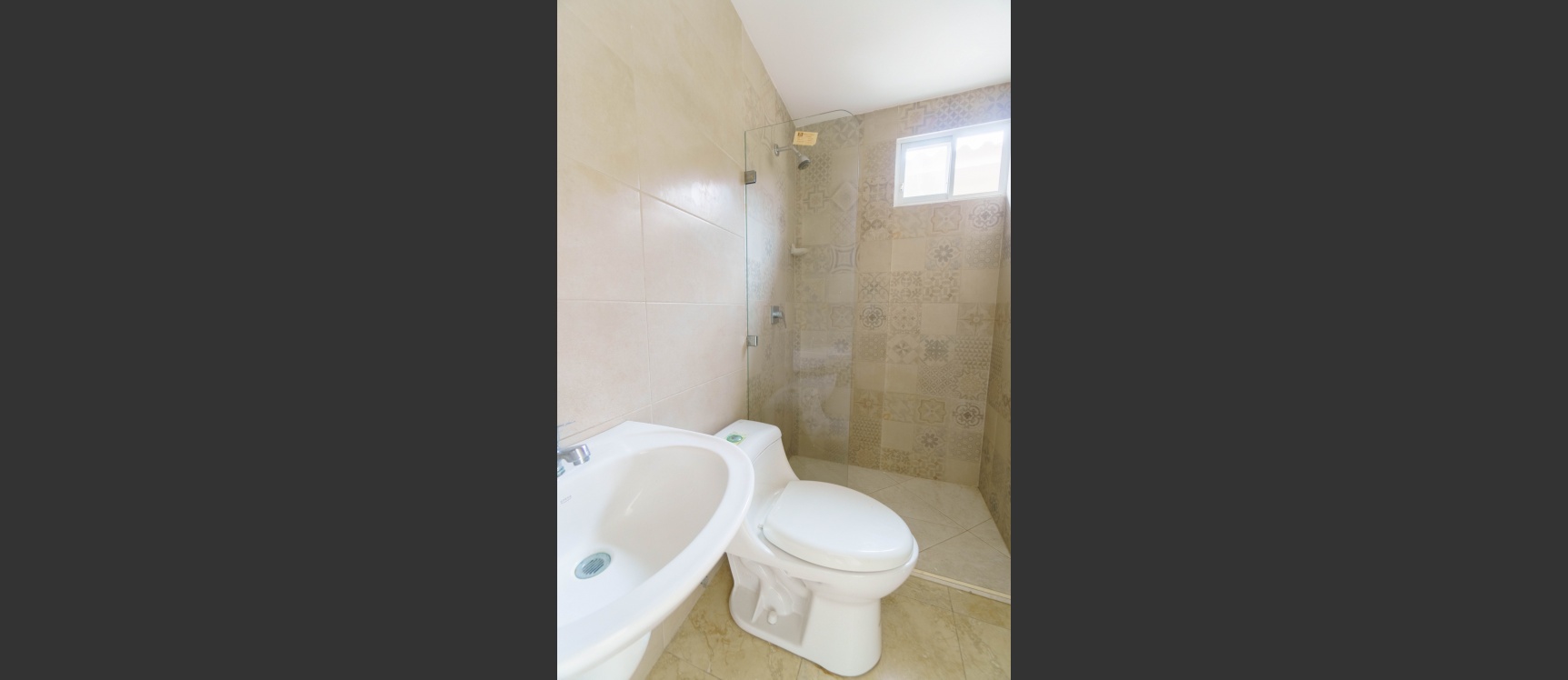 Casa en alquiler ubicada en Casa Laguna, Av. Febres Cordero. GeoBienes - Casa en alquiler ubicada en Casa Laguna, Av. Febres Cordero. - Plusvalia Guayaquil Casas de venta y alquiler Inmobiliaria Ecuador