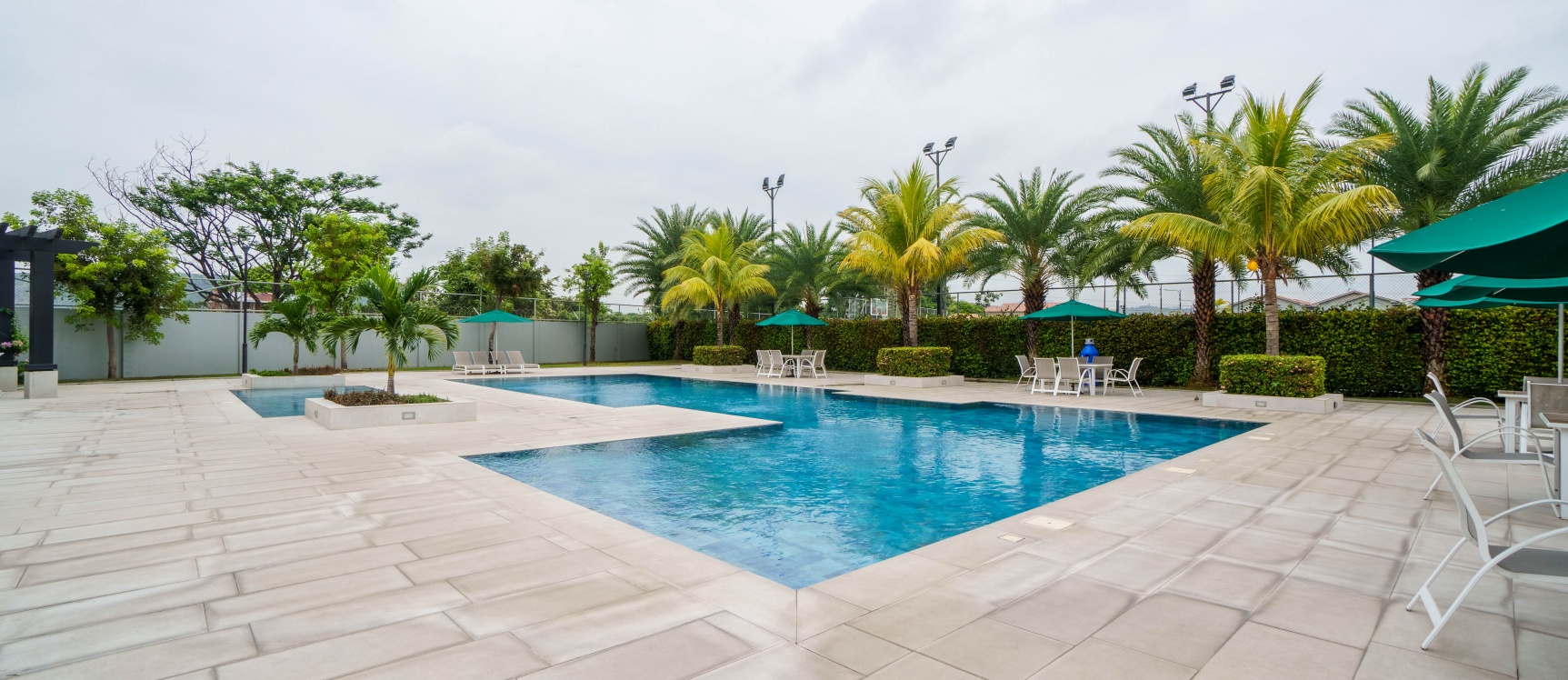 Casa en alquiler ubicada en Casa Laguna, Av. Febres Cordero. GeoBienes - Casa en alquiler ubicada en Casa Laguna, Av. Febres Cordero. - Plusvalia Guayaquil Casas de venta y alquiler Inmobiliaria Ecuador