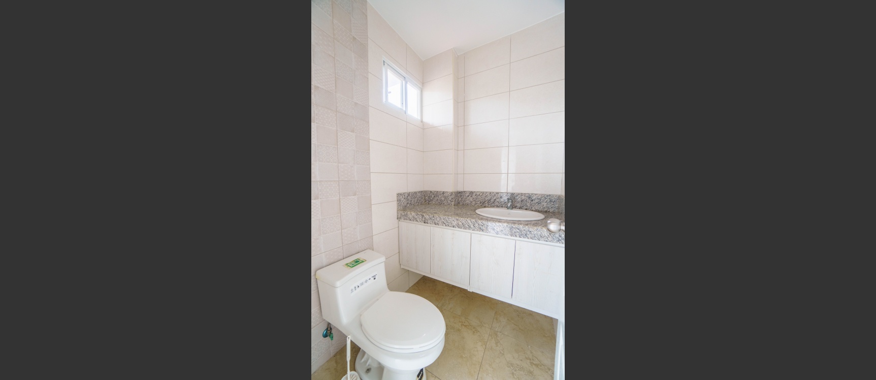 Casa en alquiler ubicada en Casa Laguna, Av. Febres Cordero. GeoBienes - Casa en alquiler ubicada en Casa Laguna, Av. Febres Cordero. - Plusvalia Guayaquil Casas de venta y alquiler Inmobiliaria Ecuador