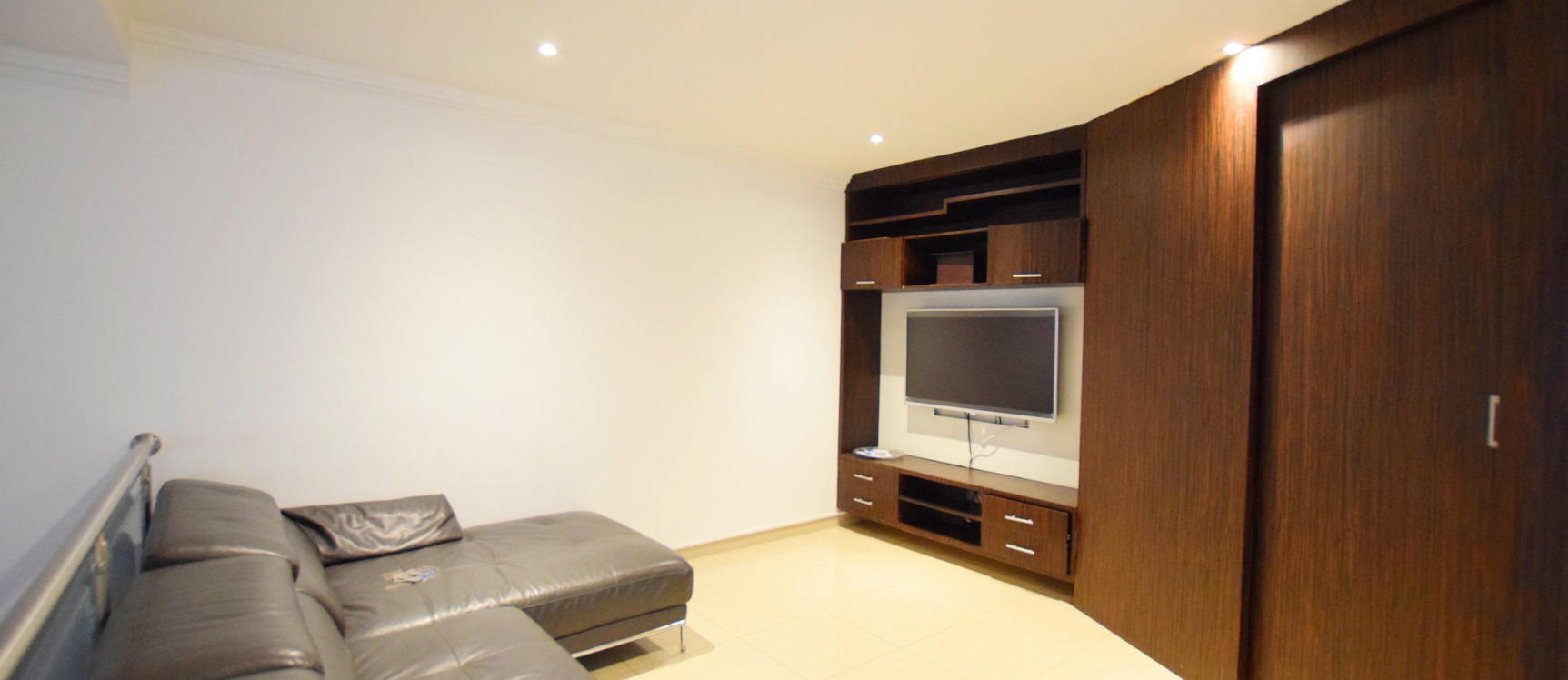 Casa en alquiler ubicada en Ciudad Colón, Norte de Guayaquil GeoBienes - Casa en alquiler ubicada en Ciudad Colón, Norte de Guayaquil - Plusvalia Guayaquil Casas de venta y alquiler Inmobiliaria Ecuador