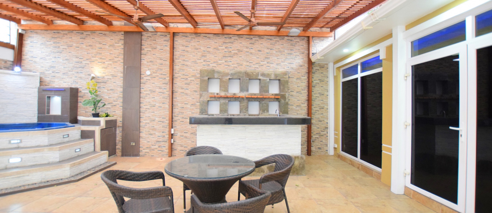 Casa en alquiler ubicada en Ciudad Colón, Norte de Guayaquil GeoBienes - Casa en alquiler ubicada en Ciudad Colón, Norte de Guayaquil - Plusvalia Guayaquil Casas de venta y alquiler Inmobiliaria Ecuador
