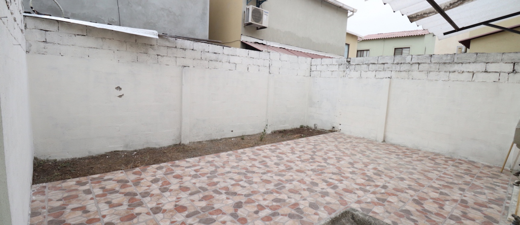 Casa en alquiler ubicada en la Urbanización La Rioja, Etapa Almeria GeoBienes - Casa en alquiler ubicada en la Urbanización La Rioja, Etapa Almeria - Plusvalia Guayaquil Casas de venta y alquiler Inmobiliaria Ecuador