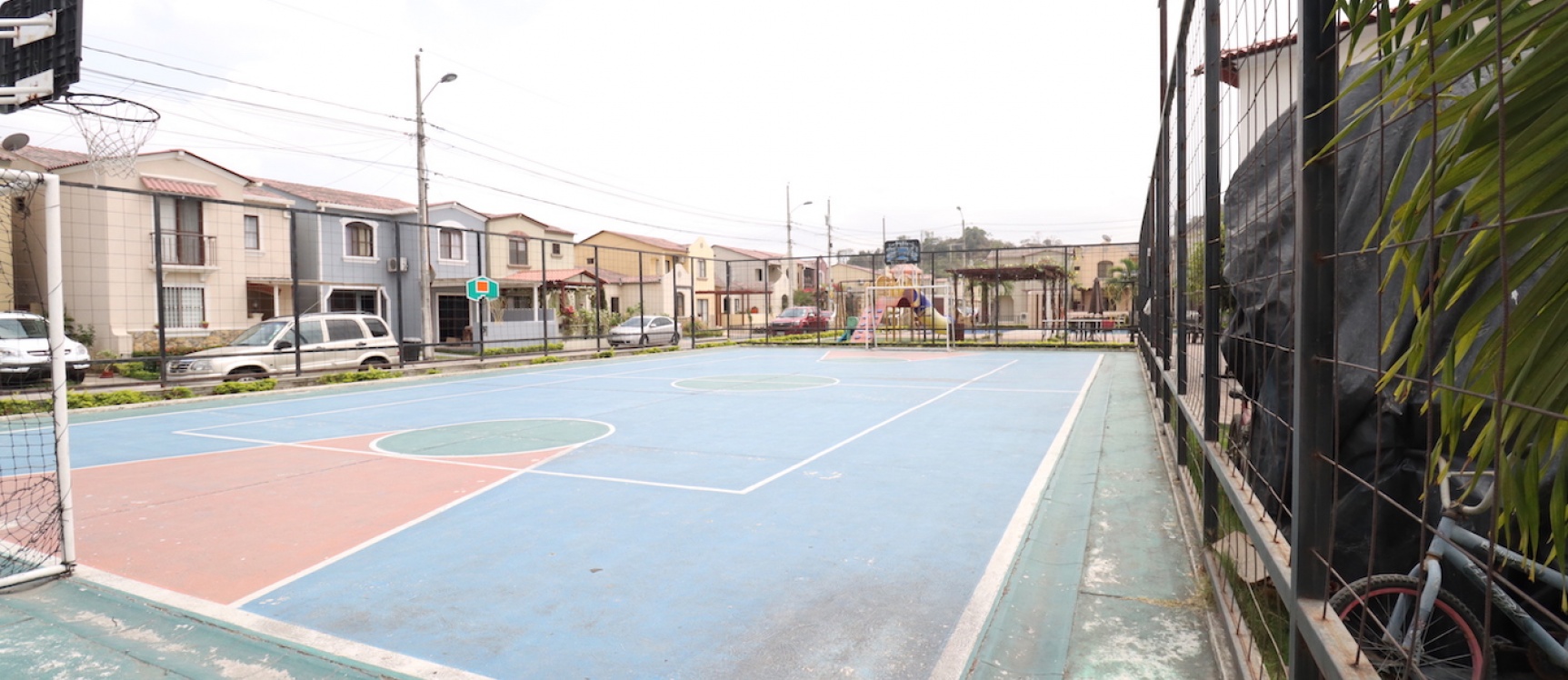 Casa en alquiler ubicada en la Urbanización La Rioja, Etapa Almeria GeoBienes - Casa en alquiler ubicada en la Urbanización La Rioja, Etapa Almeria - Plusvalia Guayaquil Casas de venta y alquiler Inmobiliaria Ecuador