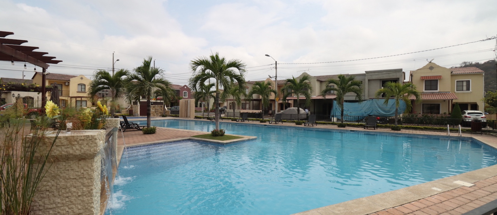 Casa en alquiler ubicada en la Urbanización La Rioja, Etapa Almeria GeoBienes - Casa en alquiler ubicada en la Urbanización La Rioja, Etapa Almeria - Plusvalia Guayaquil Casas de venta y alquiler Inmobiliaria Ecuador