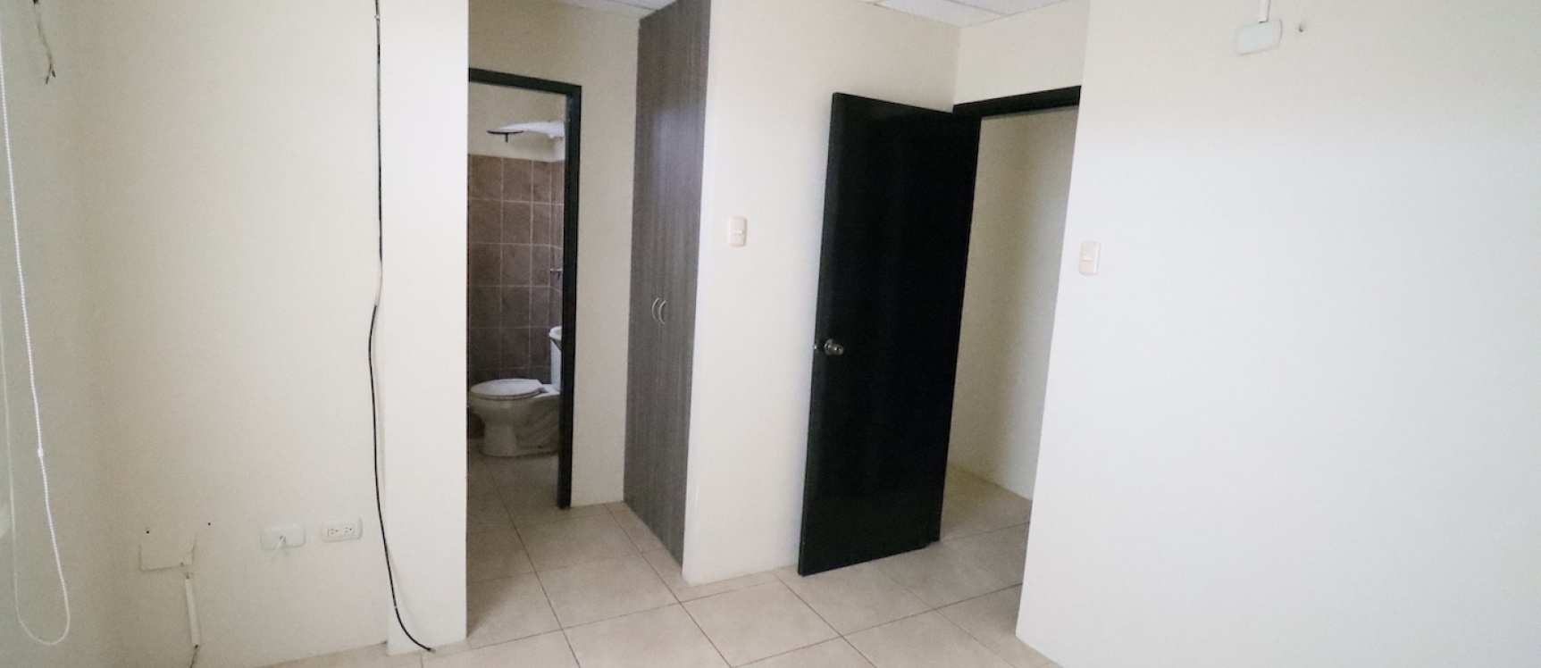 Casa en alquiler ubicada en la Urbanización La Rioja, Etapa Almeria GeoBienes - Casa en alquiler ubicada en la Urbanización La Rioja, Etapa Almeria - Plusvalia Guayaquil Casas de venta y alquiler Inmobiliaria Ecuador