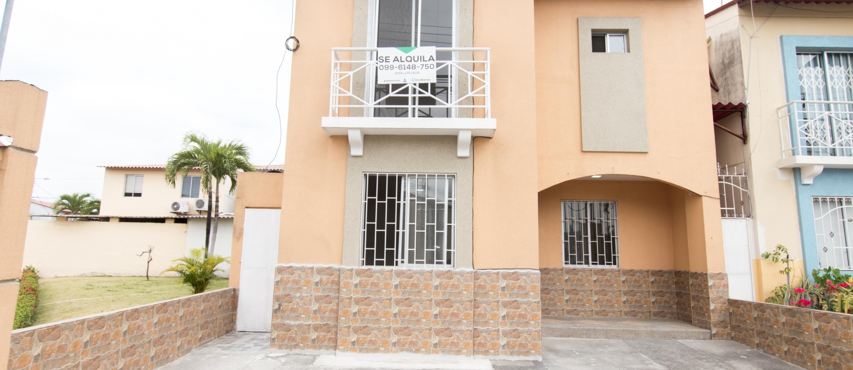 GeoBienes - Casa en alquiler ubicada en la Urbanización Metropolis II - Plusvalia Guayaquil Casas de venta y alquiler Inmobiliaria Ecuador
