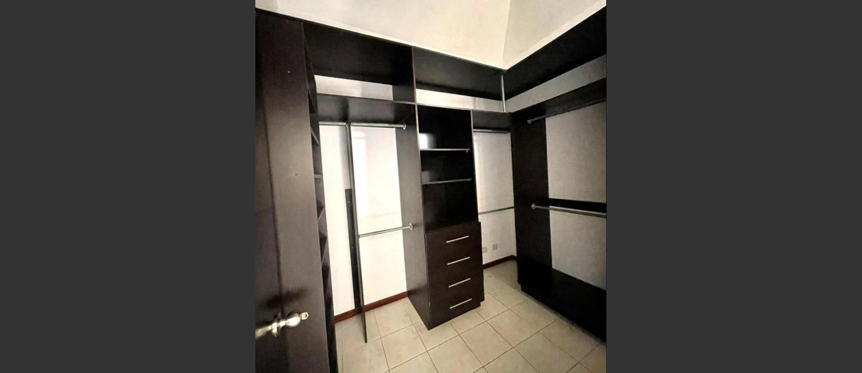 Casa en alquiler ubicada en la Urbanización Portofino, Vía a la Costa GeoBienes - Casa en alquiler ubicada en la Urbanización Portofino, Vía a la Costa - Plusvalia Guayaquil Casas de venta y alquiler Inmobiliaria Ecuador