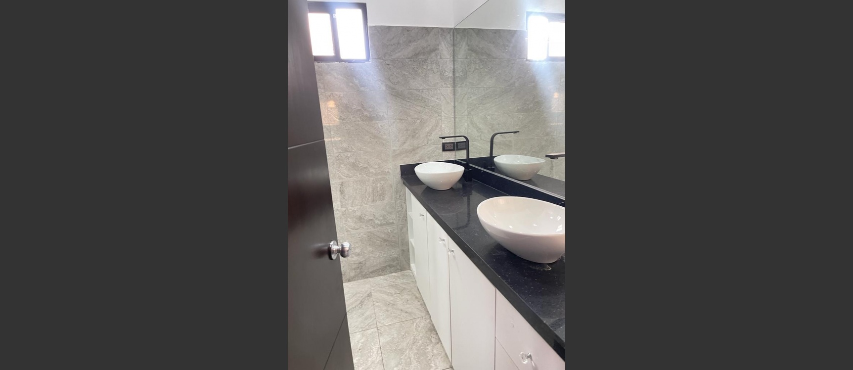 Casa en alquiler ubicada en la Urbanización Portofino, Vía a la Costa GeoBienes - Casa en alquiler ubicada en la Urbanización Portofino, Vía a la Costa - Plusvalia Guayaquil Casas de venta y alquiler Inmobiliaria Ecuador