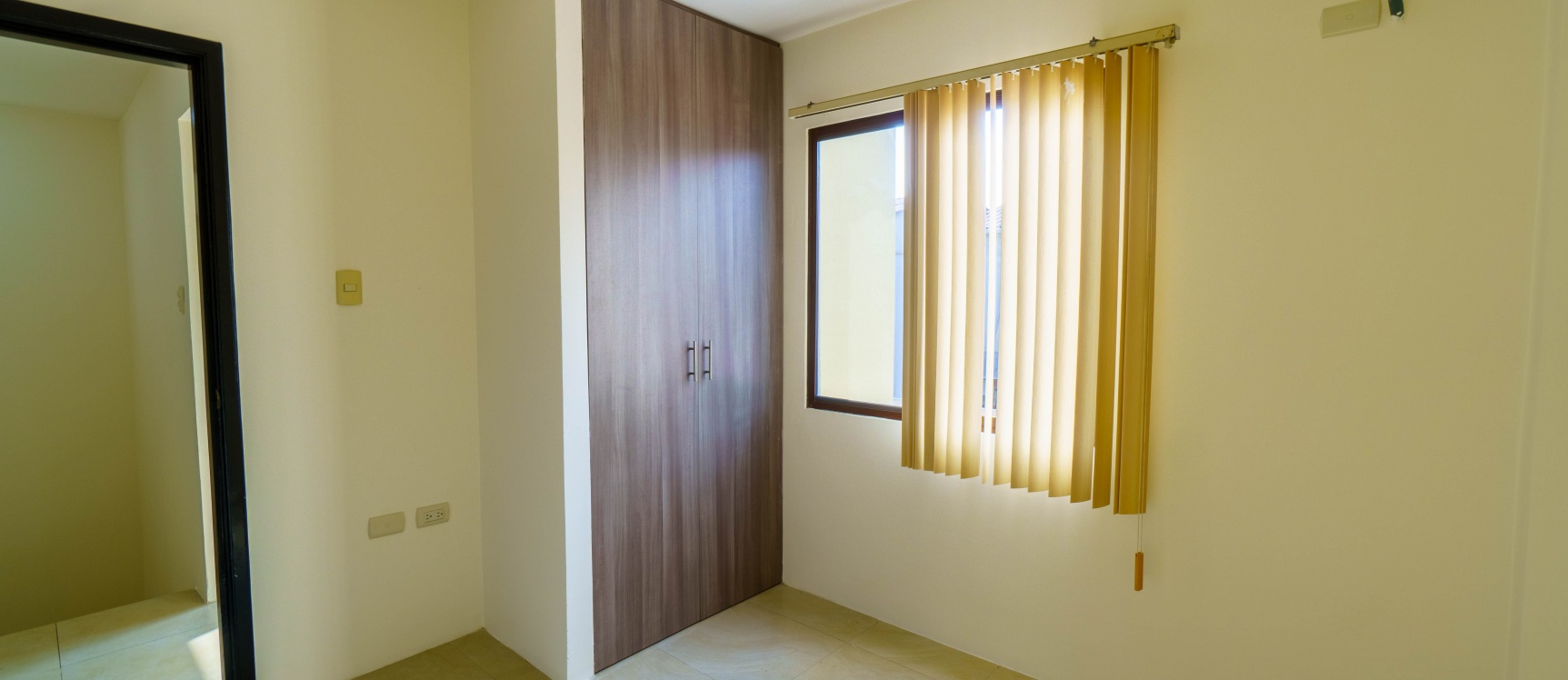 Casa en alquiler ubicada en Urb. La Rioja, La Aurora GeoBienes - Casa en alquiler ubicada en Urb. La Rioja, La Aurora - Plusvalia Guayaquil Casas de venta y alquiler Inmobiliaria Ecuador
