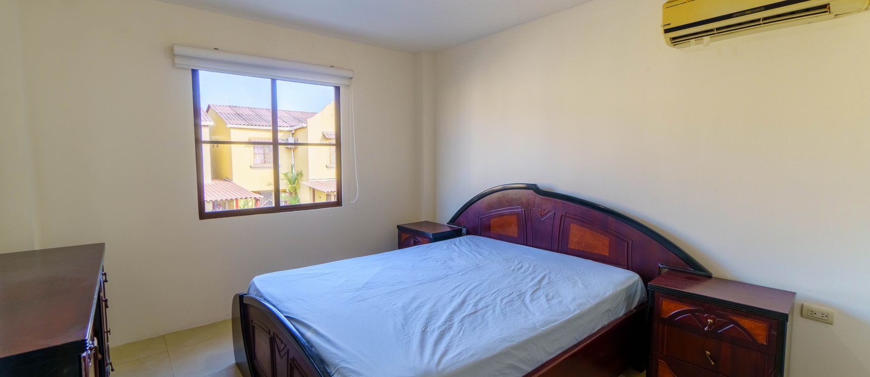 Casa en alquiler ubicada en Urb. La Rioja, La Aurora GeoBienes - Casa en alquiler ubicada en Urb. La Rioja, La Aurora - Plusvalia Guayaquil Casas de venta y alquiler Inmobiliaria Ecuador
