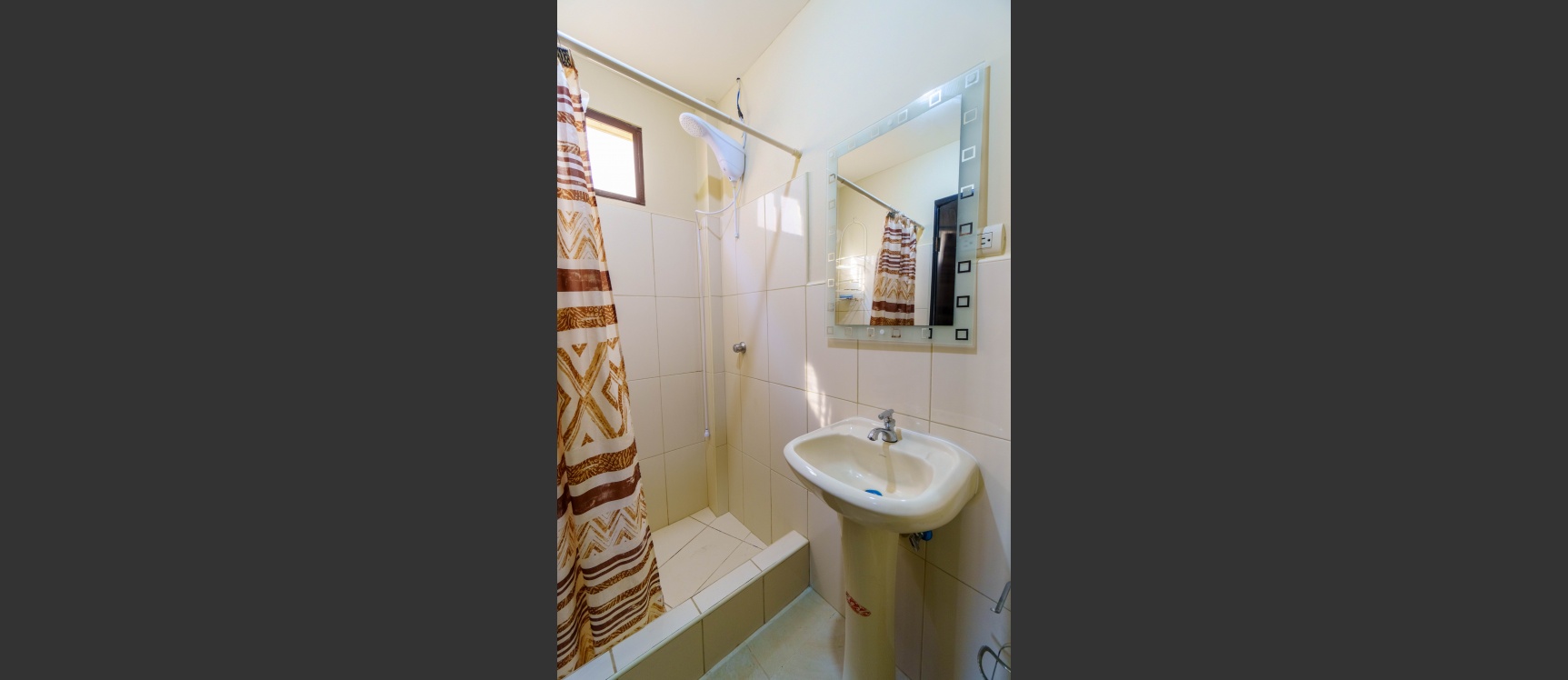 Casa en alquiler ubicada en Urb. La Rioja, La Aurora GeoBienes - Casa en alquiler ubicada en Urb. La Rioja, La Aurora - Plusvalia Guayaquil Casas de venta y alquiler Inmobiliaria Ecuador