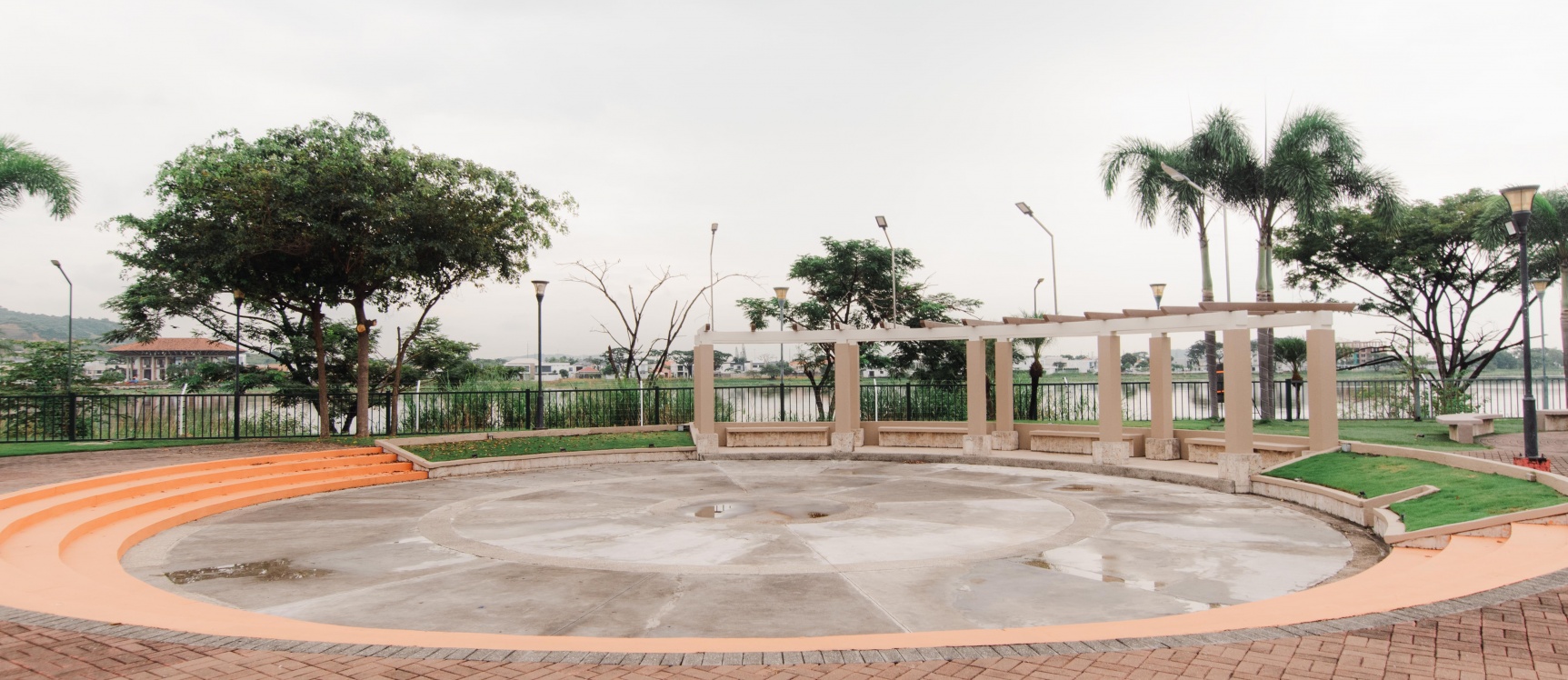 Casa en alquiler ubicada en Urbanización La Romareda, av. Narcisa de Jesús GeoBienes - Casa en alquiler ubicada en Urbanización La Romareda, av. Narcisa de Jesús - Plusvalia Guayaquil Casas de venta y alquiler Inmobiliaria Ecuador