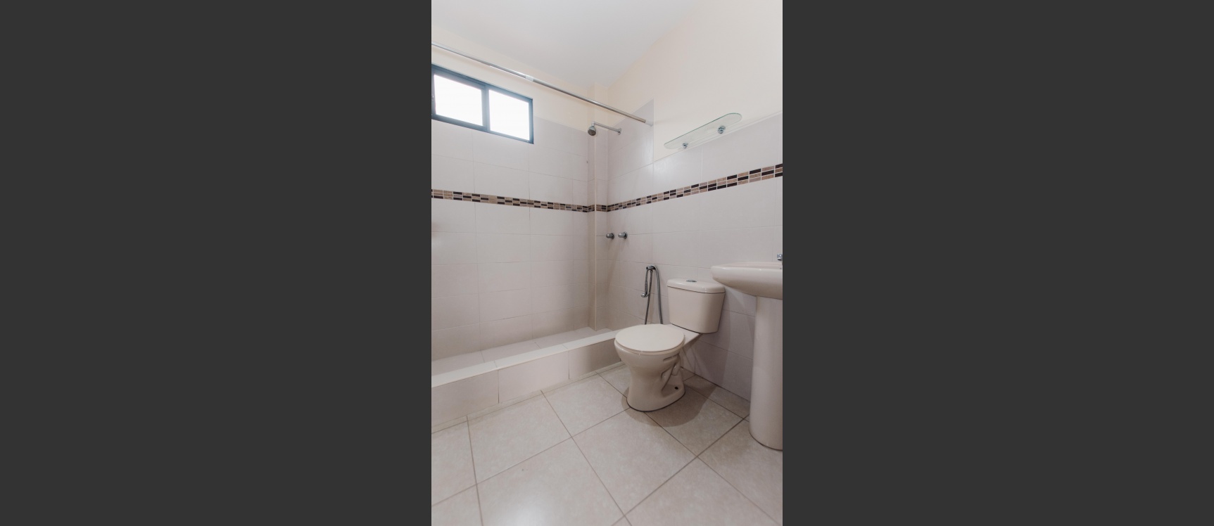 Casa en alquiler ubicada en Urbanización La Romareda, av. Narcisa de Jesús GeoBienes - Casa en alquiler ubicada en Urbanización La Romareda, av. Narcisa de Jesús - Plusvalia Guayaquil Casas de venta y alquiler Inmobiliaria Ecuador