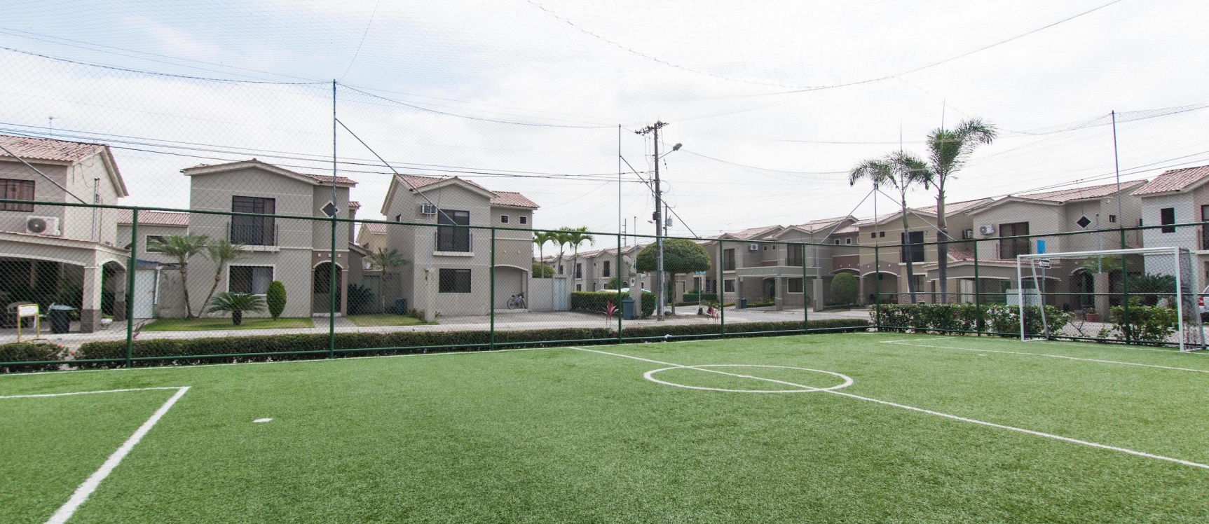 Casa en alquiler ubicada en urbanización Plaza Madeira via Aurora, Samborondón GeoBienes - Casa en alquiler ubicada en Urbanización Plaza Madeira Via Aurora, Samborondón - Plusvalia Guayaquil Casas de venta y alquiler Inmobiliaria Ecuador
